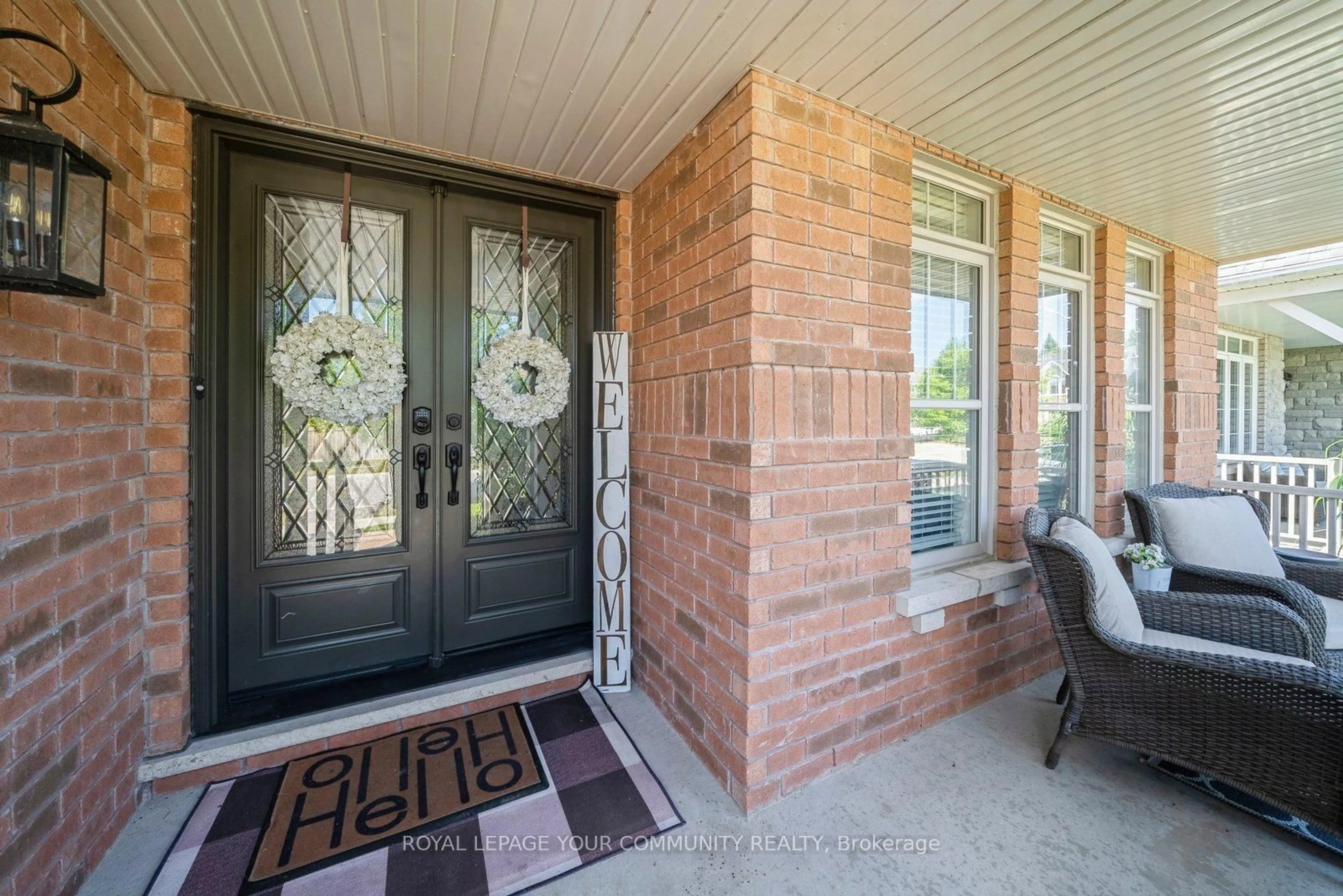 Indoor entryway for 50 TURNER Dr, Barrie Ontario L4N 9R9