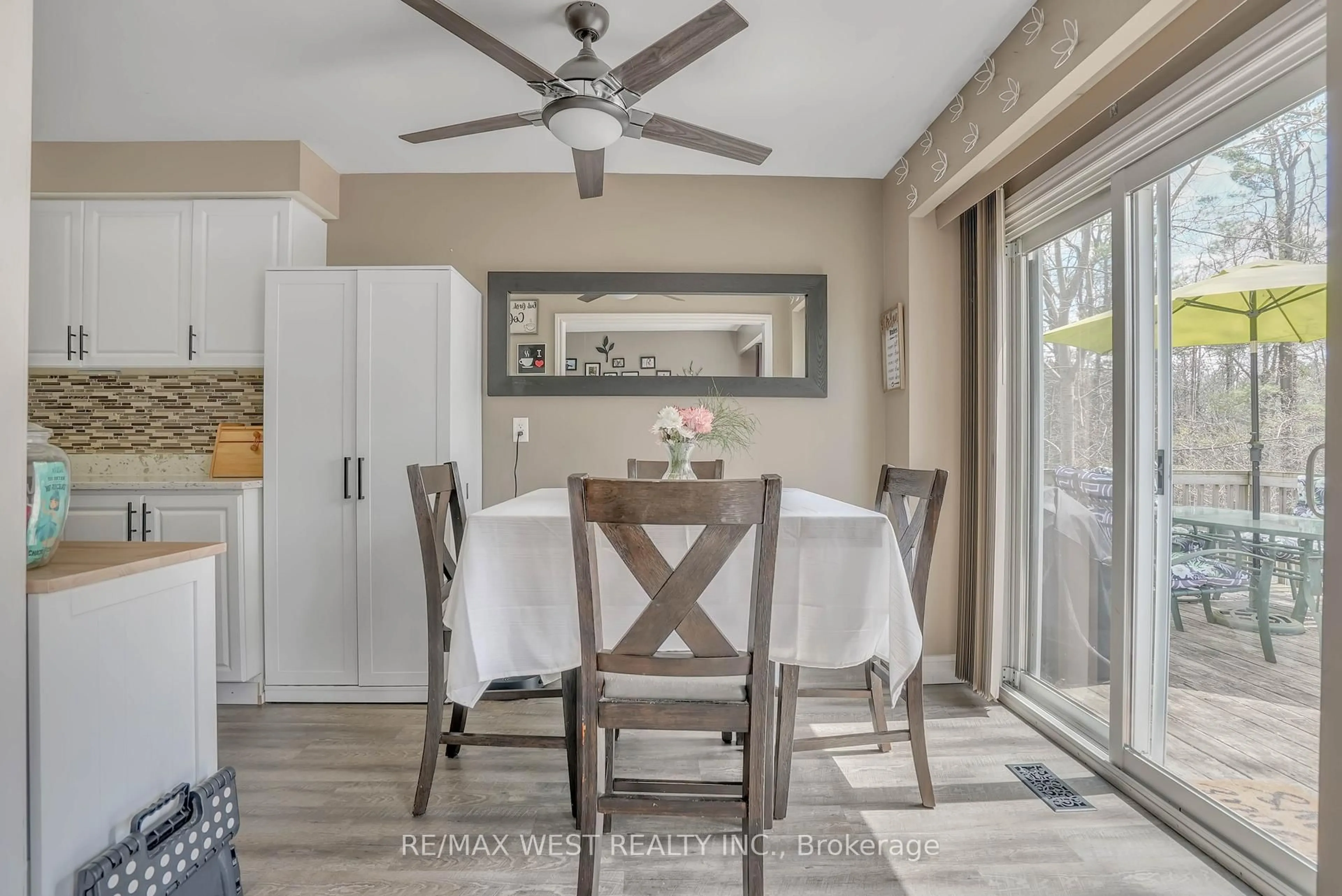 Dining room, unknown for 55 Burns Circ, Barrie Ontario L4N 5J8