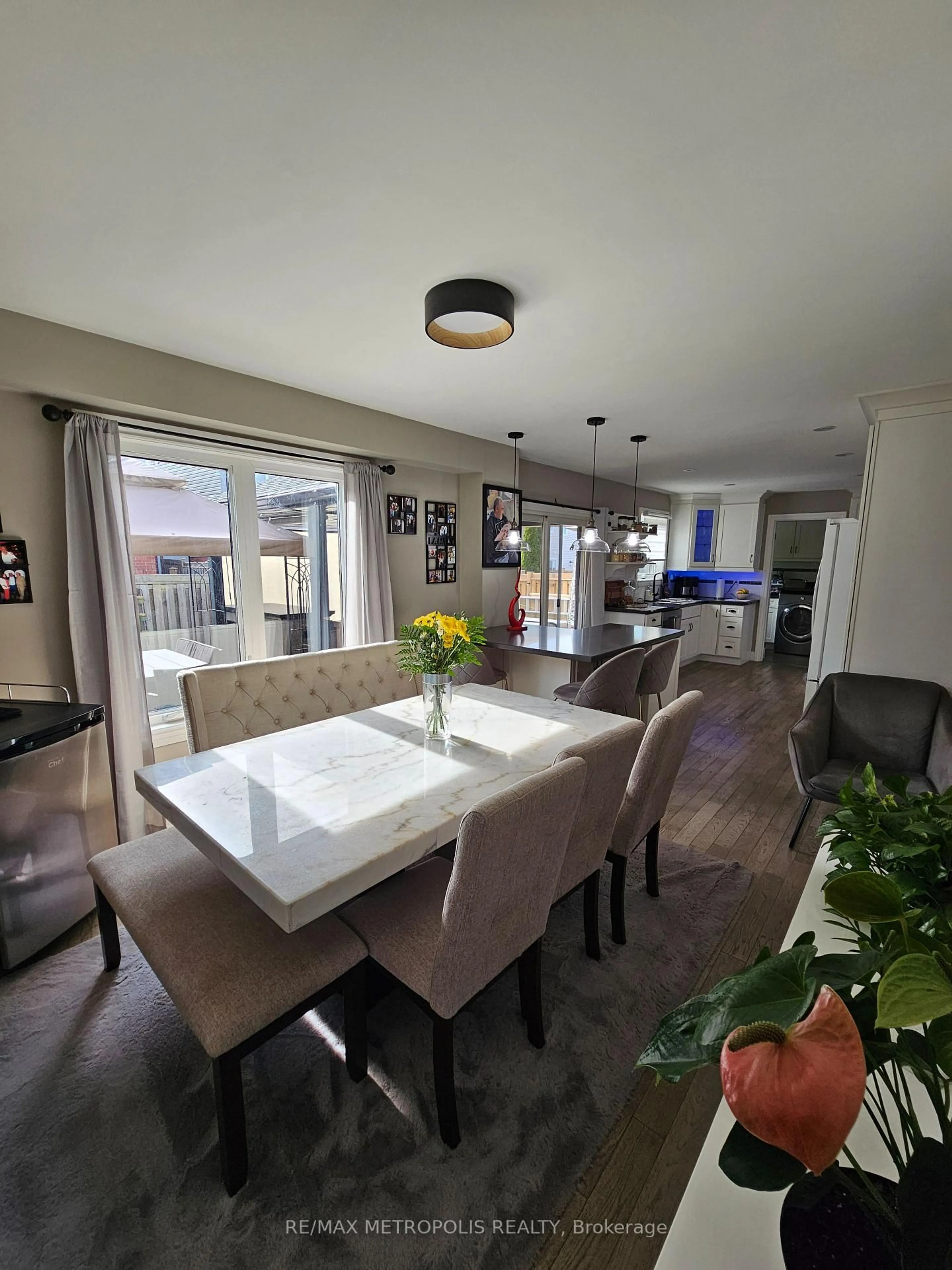 Dining room, unknown for 16 Snowden Ave, Barrie Ontario L4M 7G5