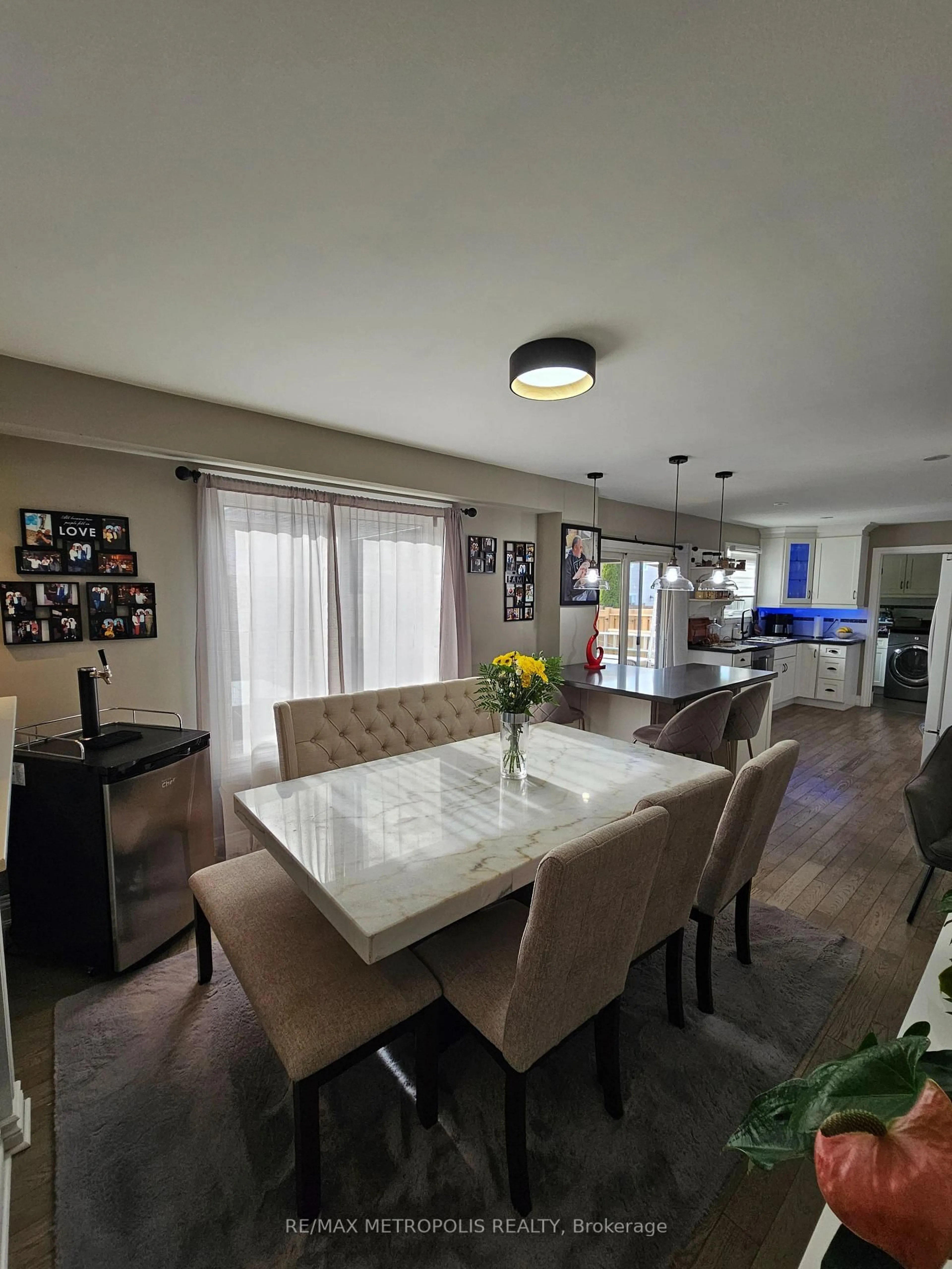 Unknown for 16 Snowden Ave, Barrie Ontario L4M 7G5