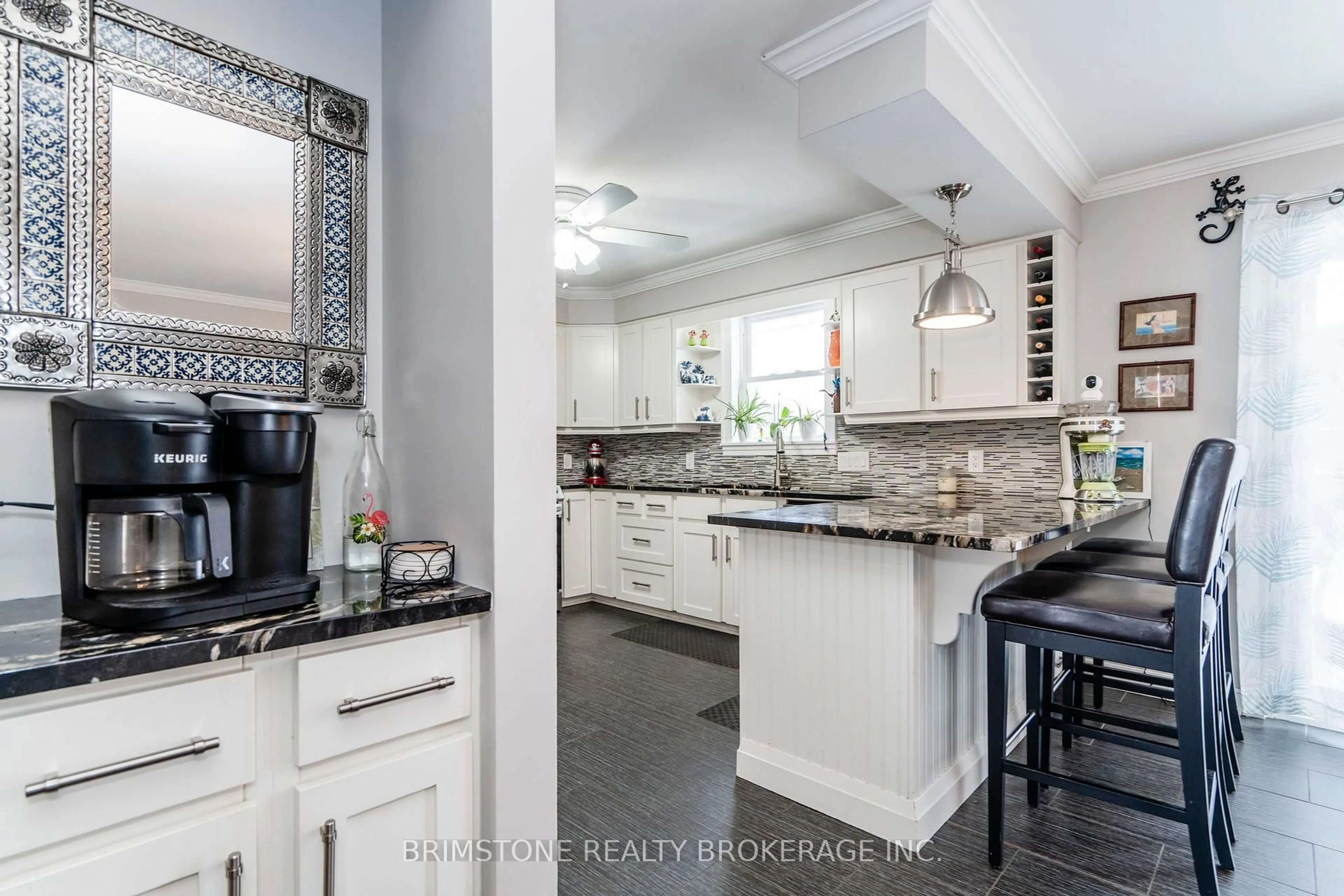 Open concept kitchen, ceramic/tile floor for 16 Smart Crt, Collingwood Ontario L9Y 4S1