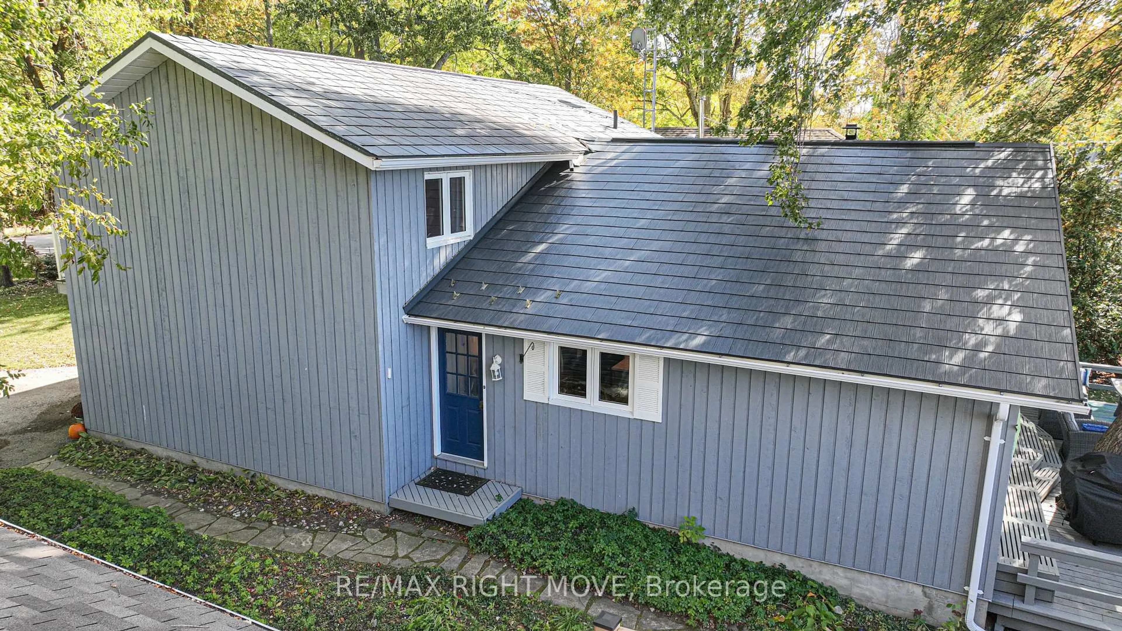 A pic from outside/outdoor area/front of a property/back of a property/a pic from drone, unknown for 4350 Plum Point Rd, Ramara Ontario L3V 0P9