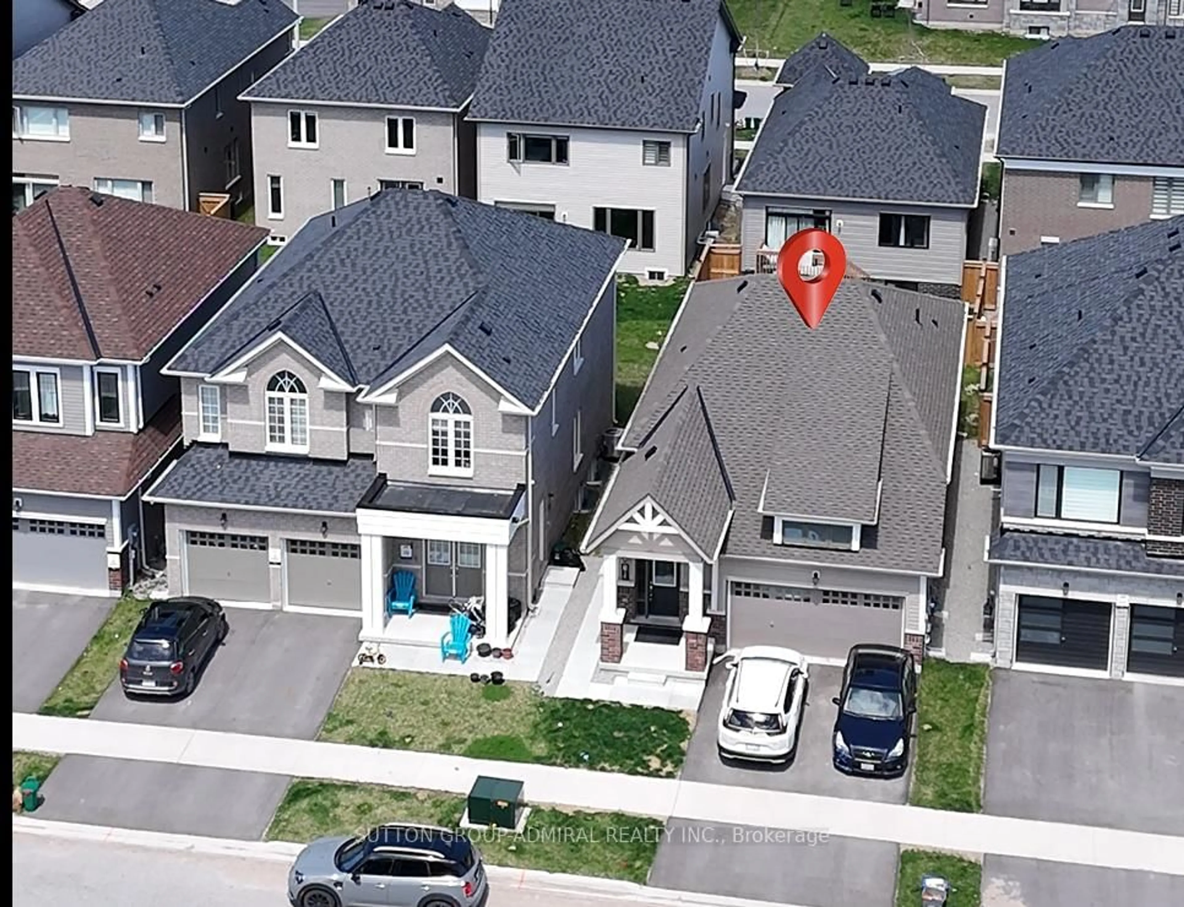 A pic from outside/outdoor area/front of a property/back of a property/a pic from drone, street for 62 Bannister Rd, Barrie Ontario L9J 0L7