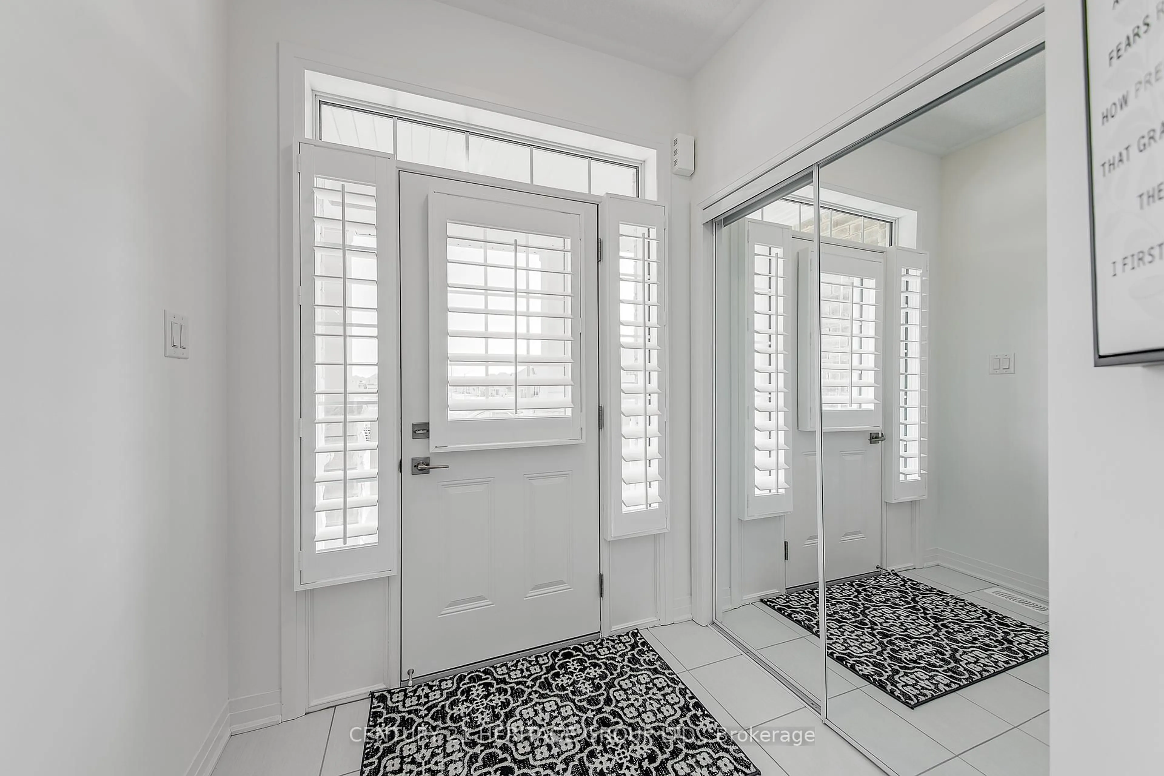 Indoor entryway for 69 Kirkwood Way, Barrie Ontario L9J 0K7