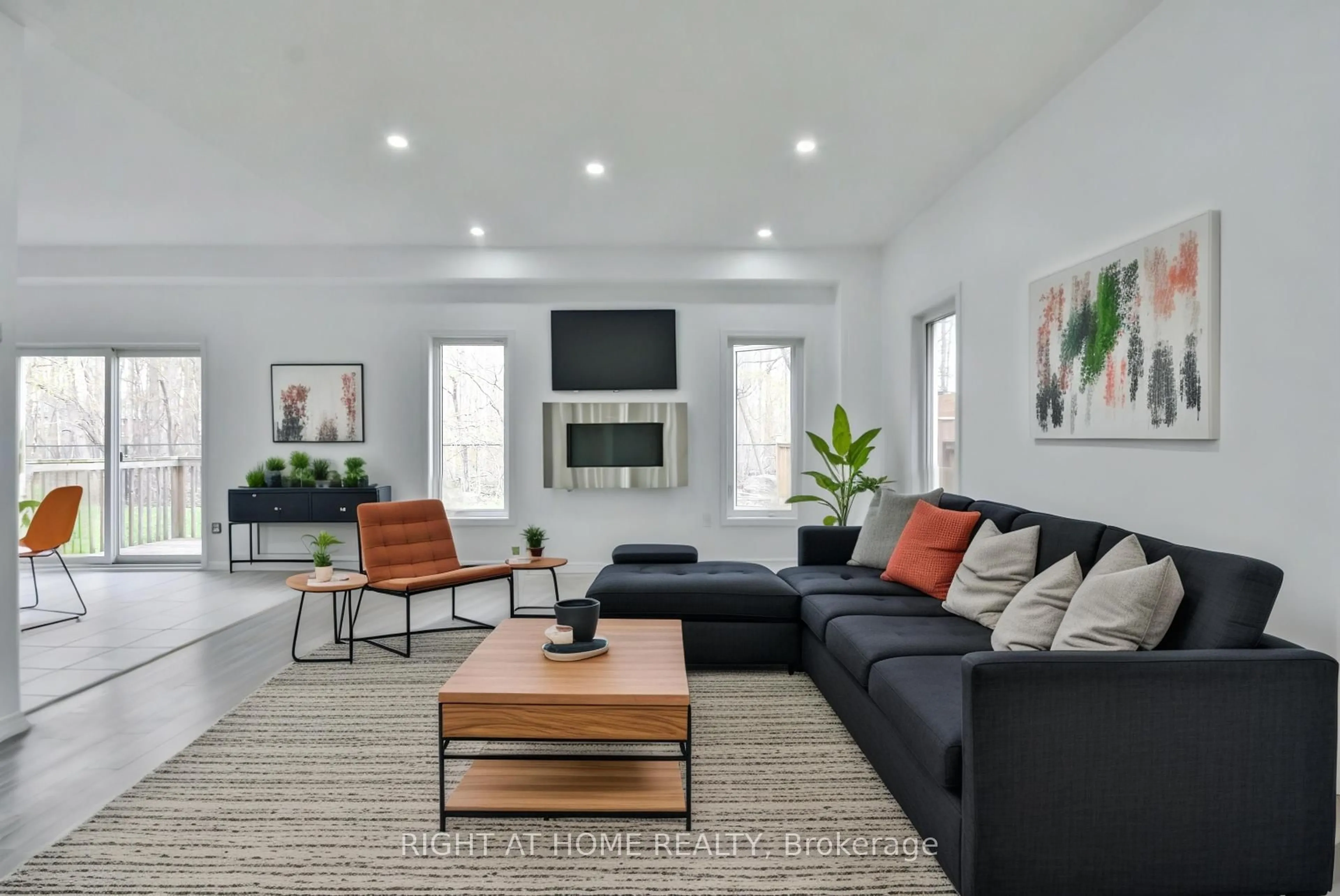 Living room with furniture, unknown for 263 Diana Dr, Orillia Ontario L3V 0E2