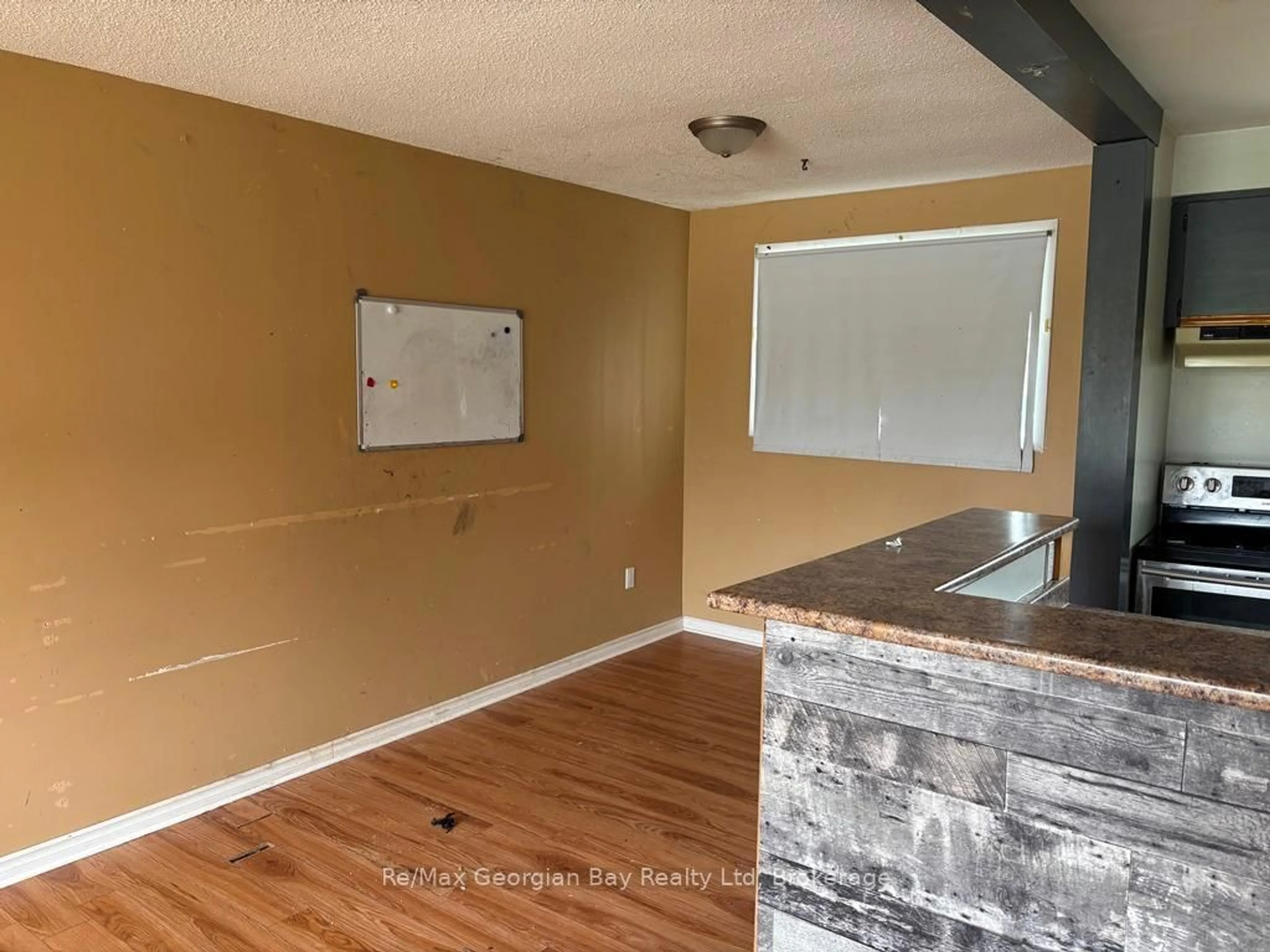 A pic of a room for 269 CHAINGATE Dr, Midland Ontario L4R 4S4