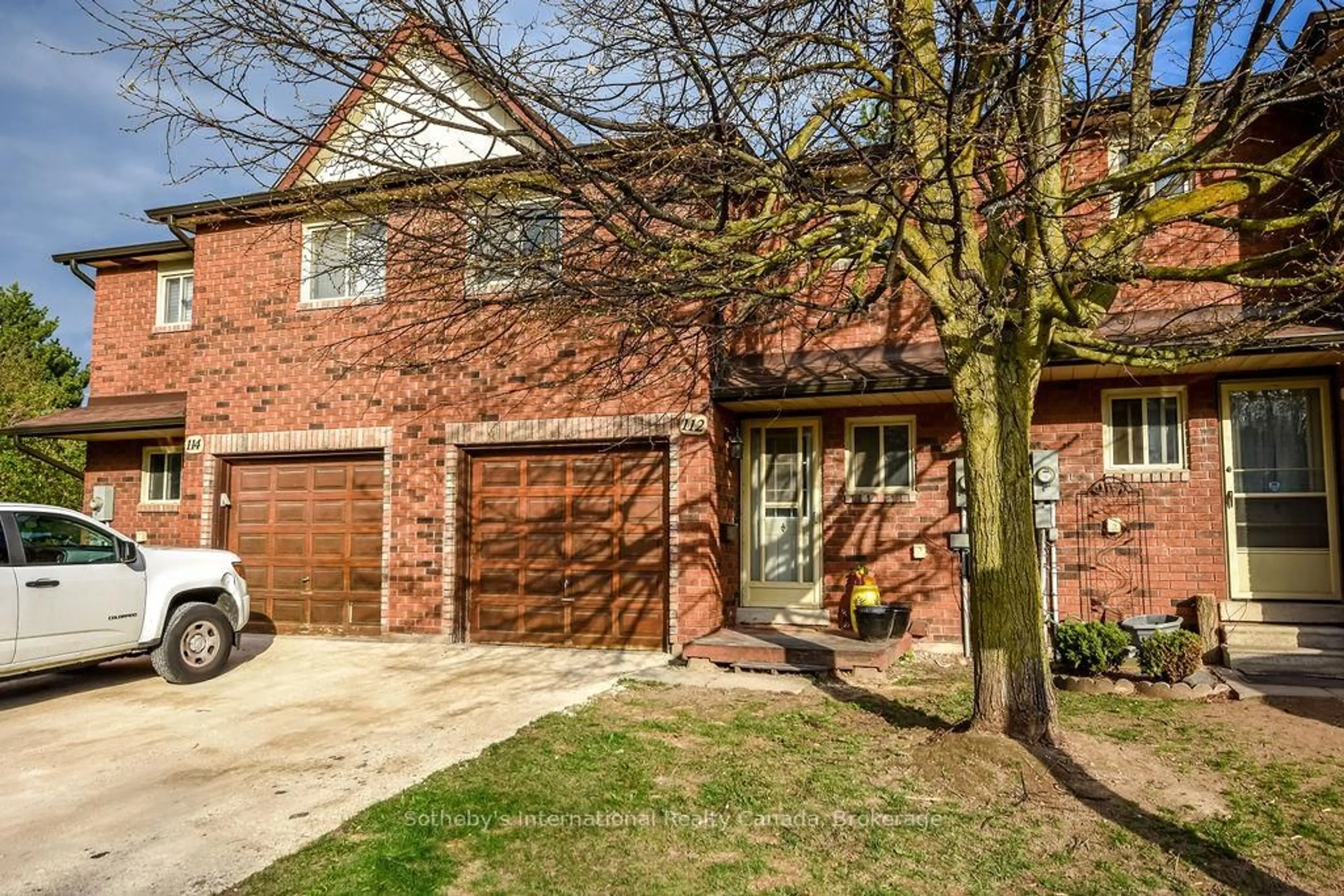 Home with brick exterior material, street for 112 Loggers Ru #38, Barrie Ontario L4N 6X1
