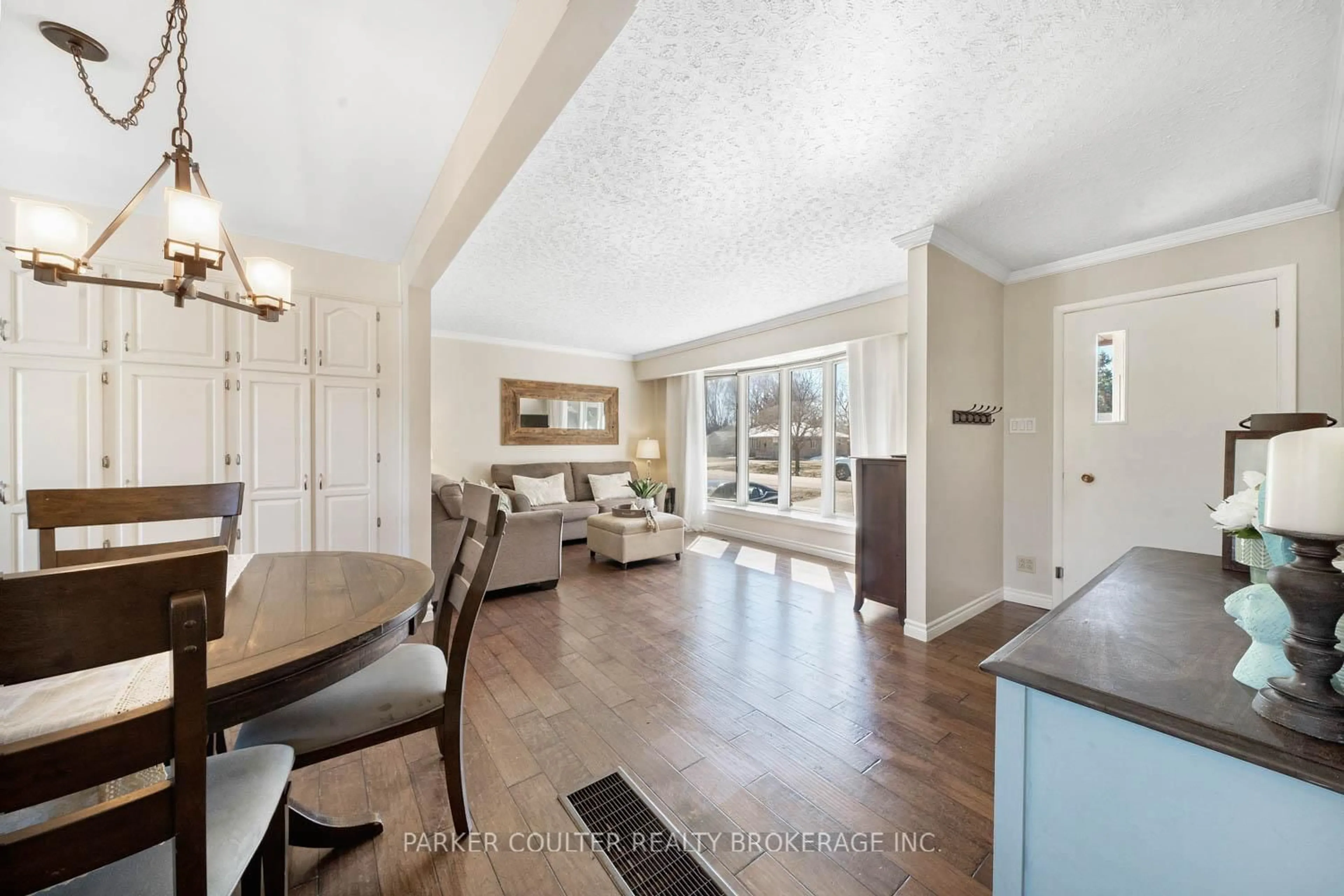 Open concept kitchen, unknown for 13 Huron St, Springwater Ontario L0L 1Y0