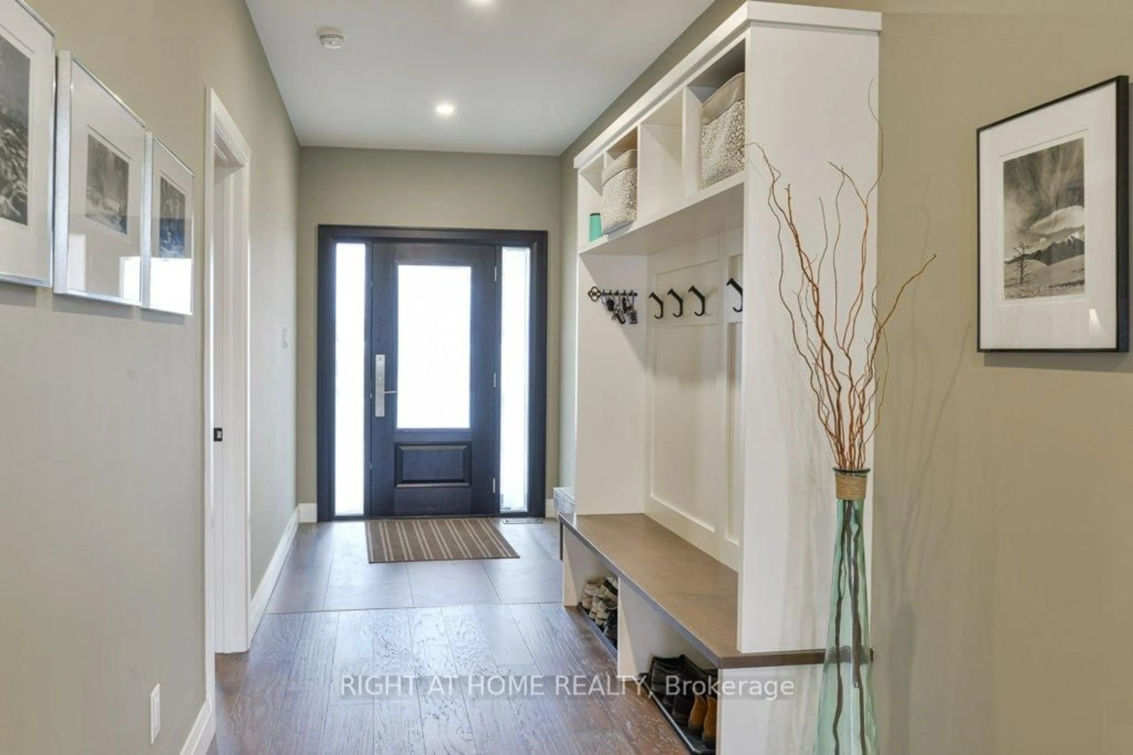 Indoor entryway for 45 Rosy Beach Crt, Ramara Ontario L3V 8L2