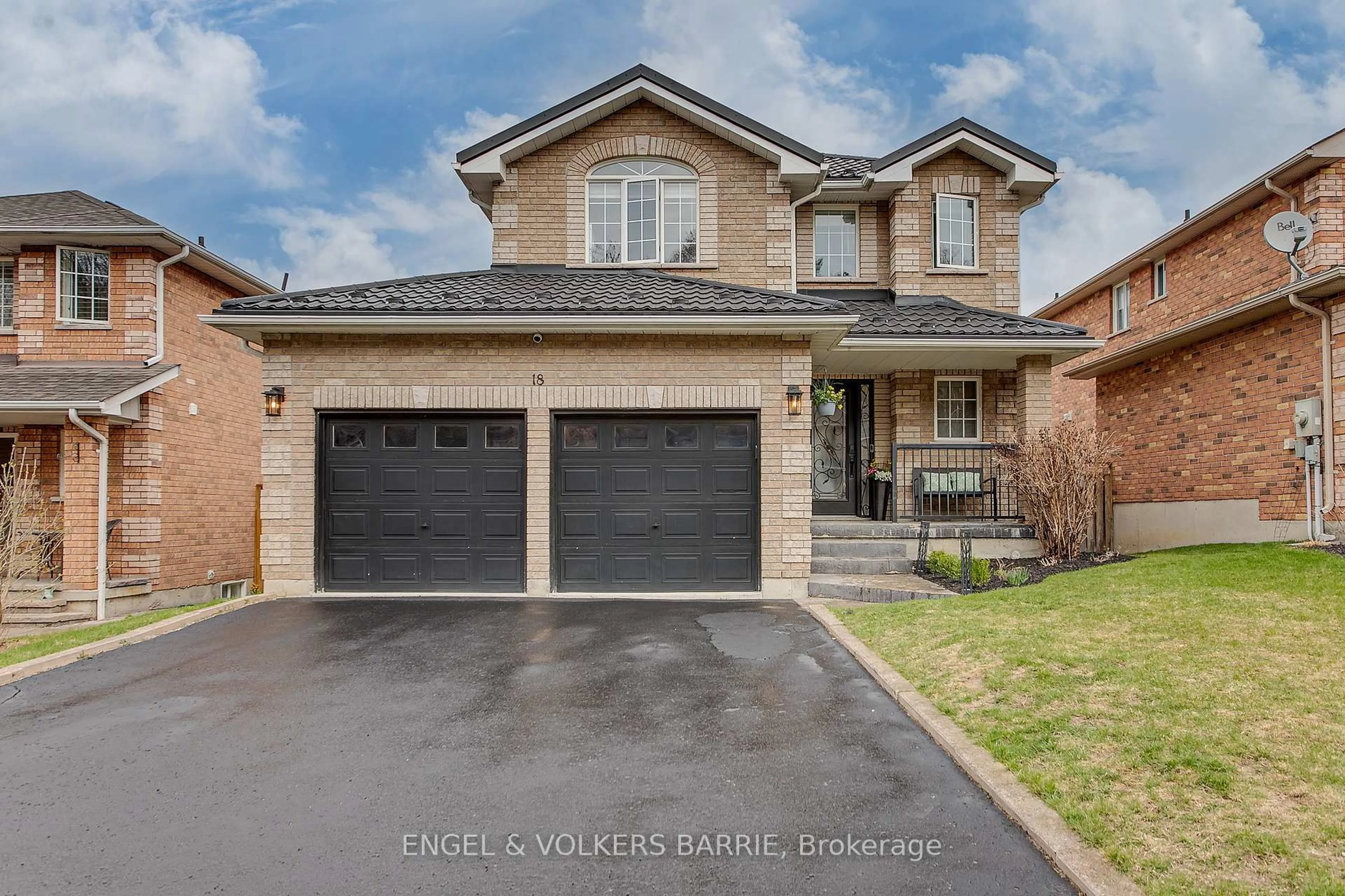 Home with brick exterior material, street for 18 Bloom Cres, Barrie Ontario L4N 0C9