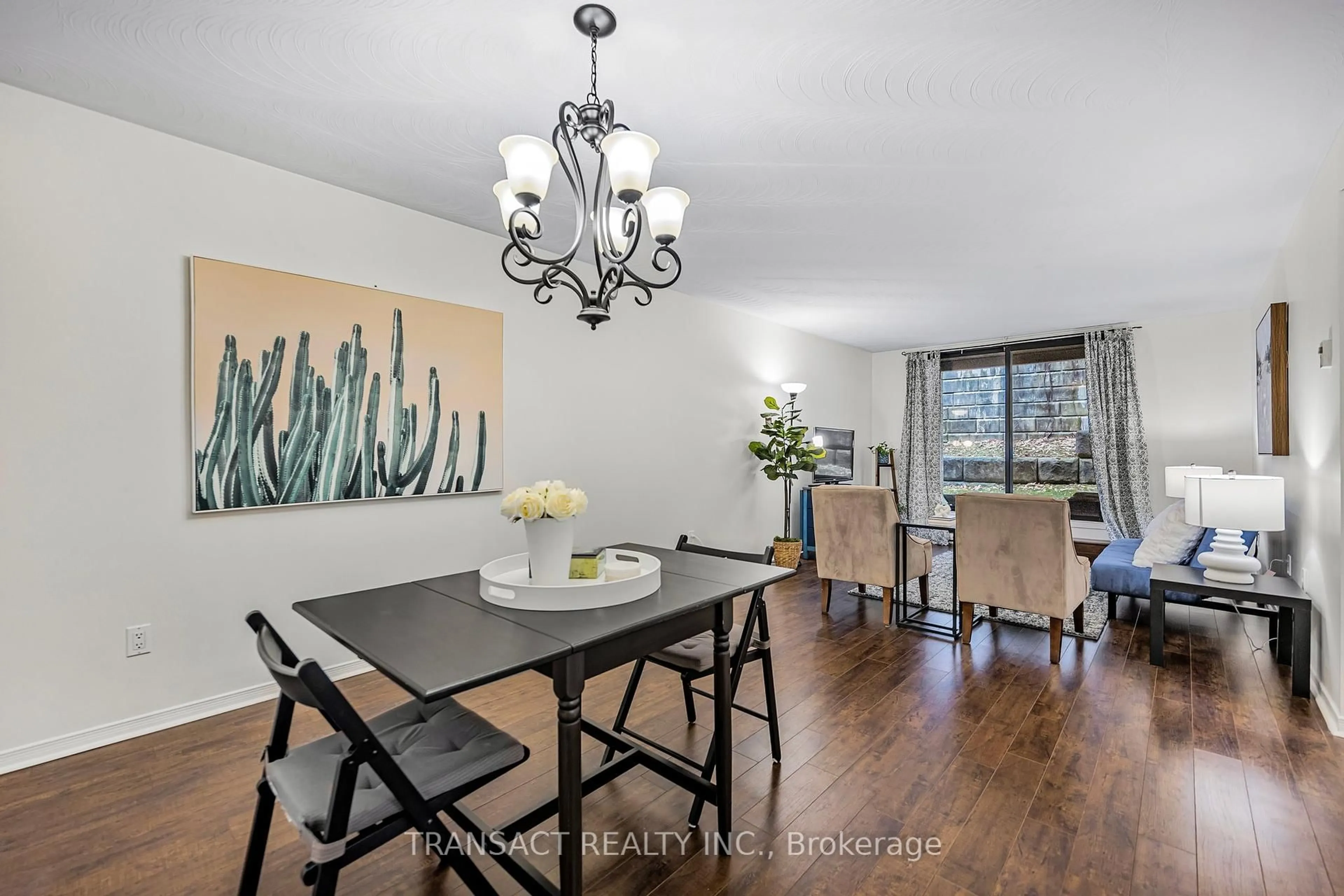Dining room, wood/laminate floor for 25 Meadow Lane #108, Barrie Ontario L4N 7K2