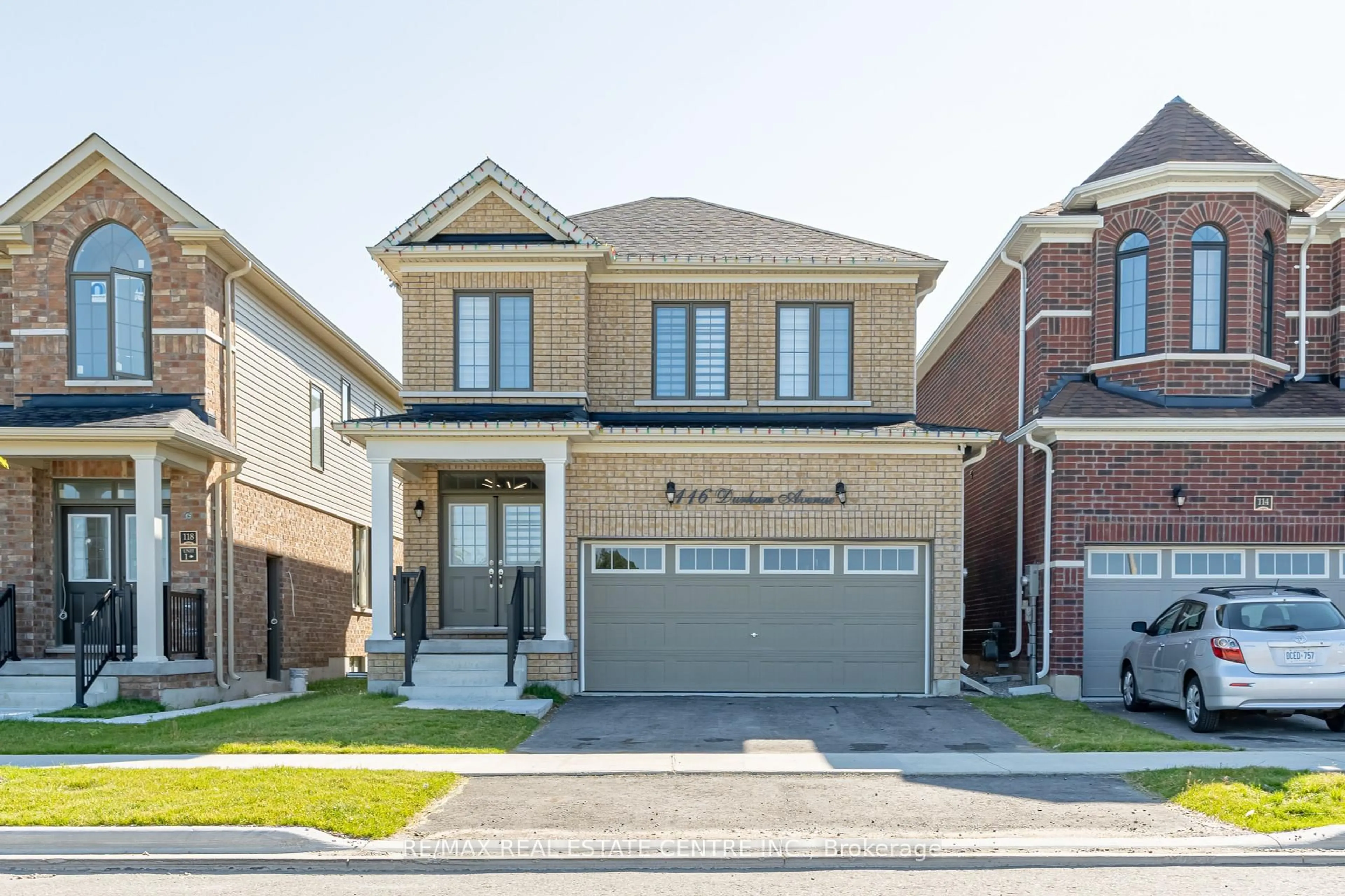 Home with brick exterior material, street for 116 DURHAM AVE Ave, Barrie Ontario L9J 0L8