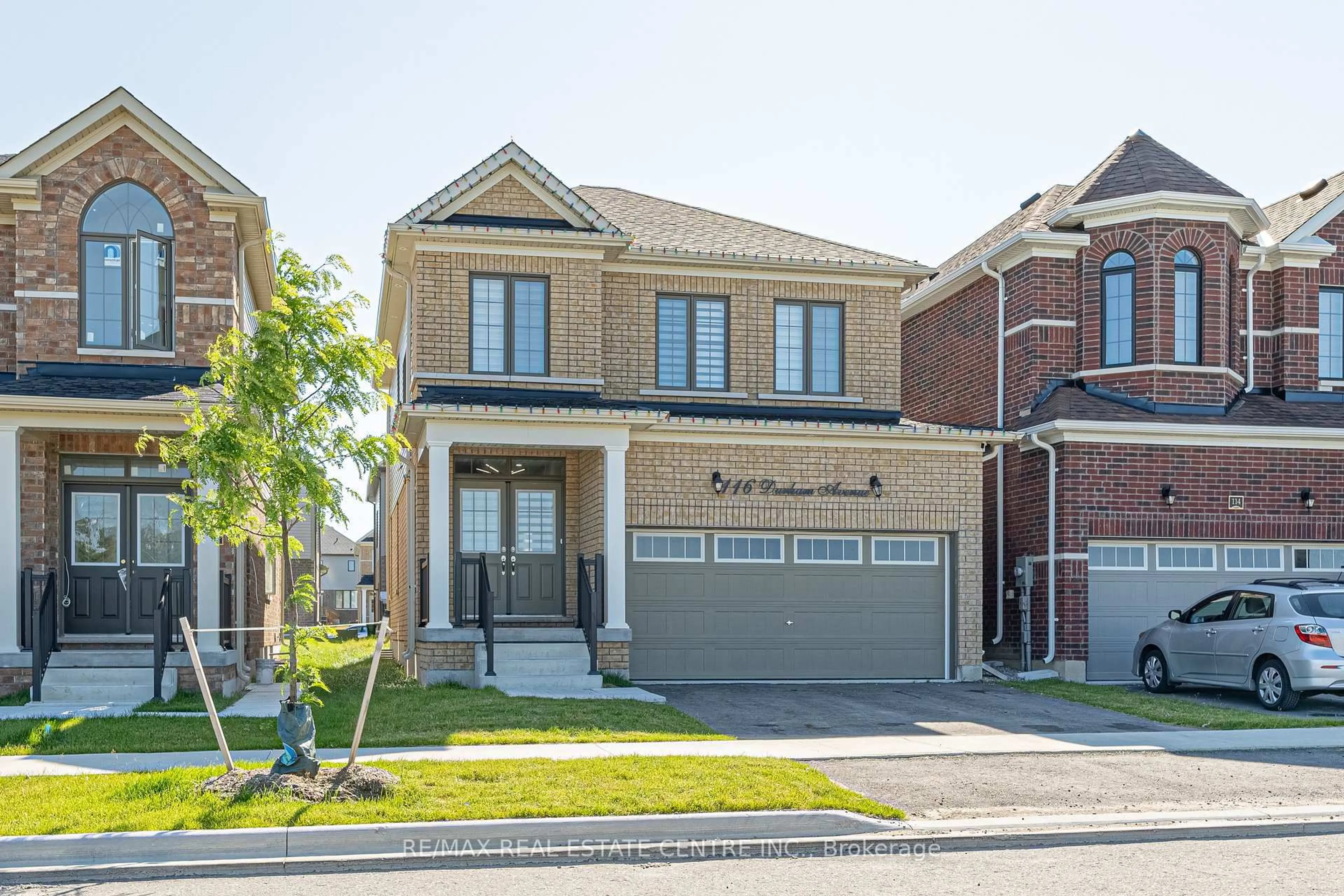 Home with brick exterior material, street for 116 DURHAM AVE Ave, Barrie Ontario L9J 0L8