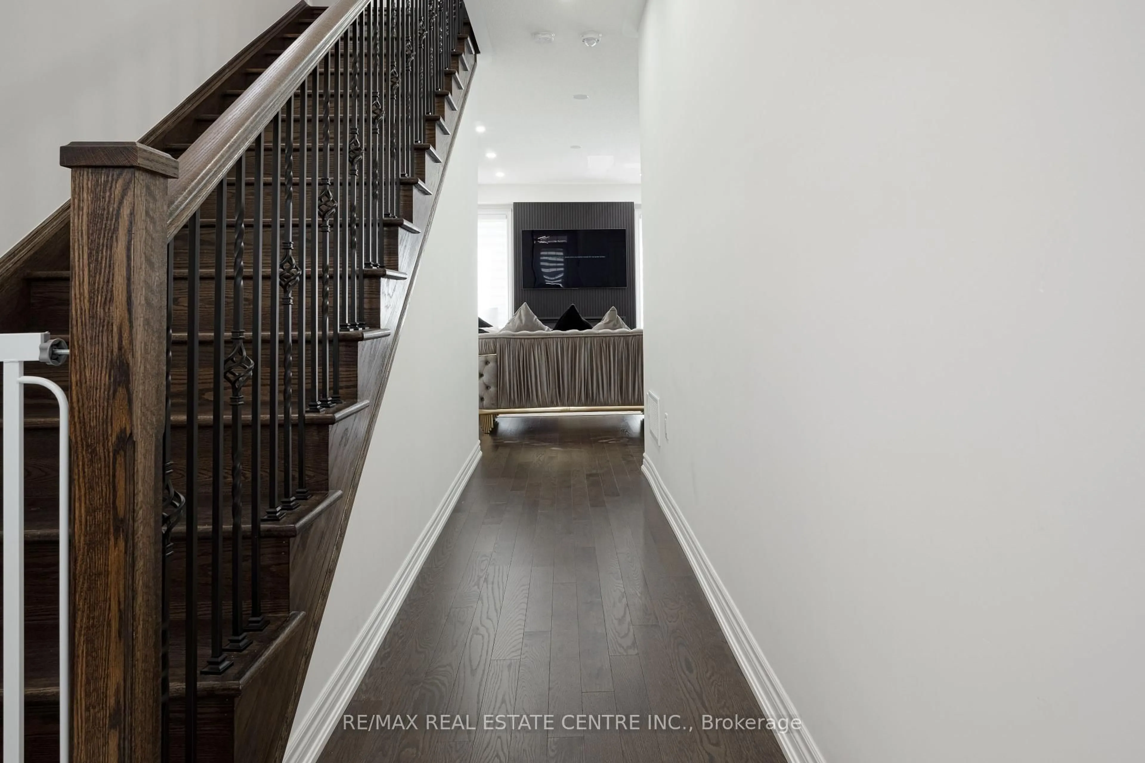 Unknown for 116 DURHAM AVE Ave, Barrie Ontario L9J 0L8