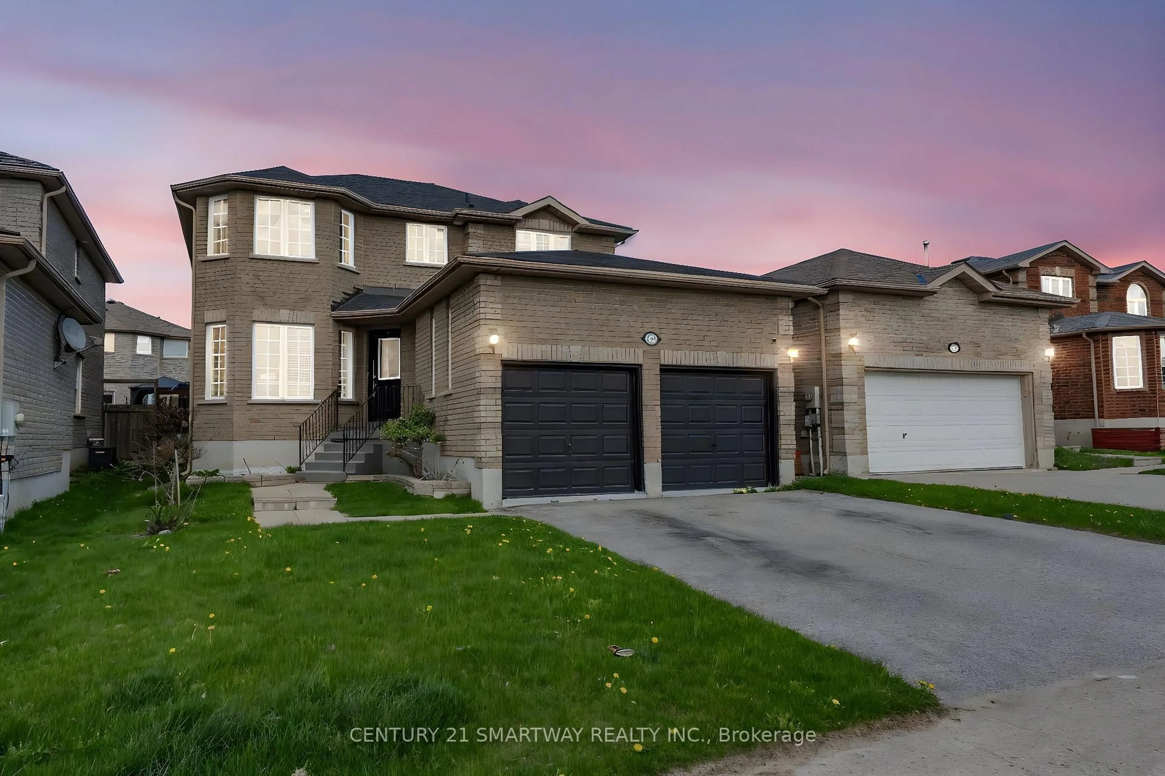 Home with brick exterior material, street for 176 Dean Ave, Barrie Ontario L4N 0W1