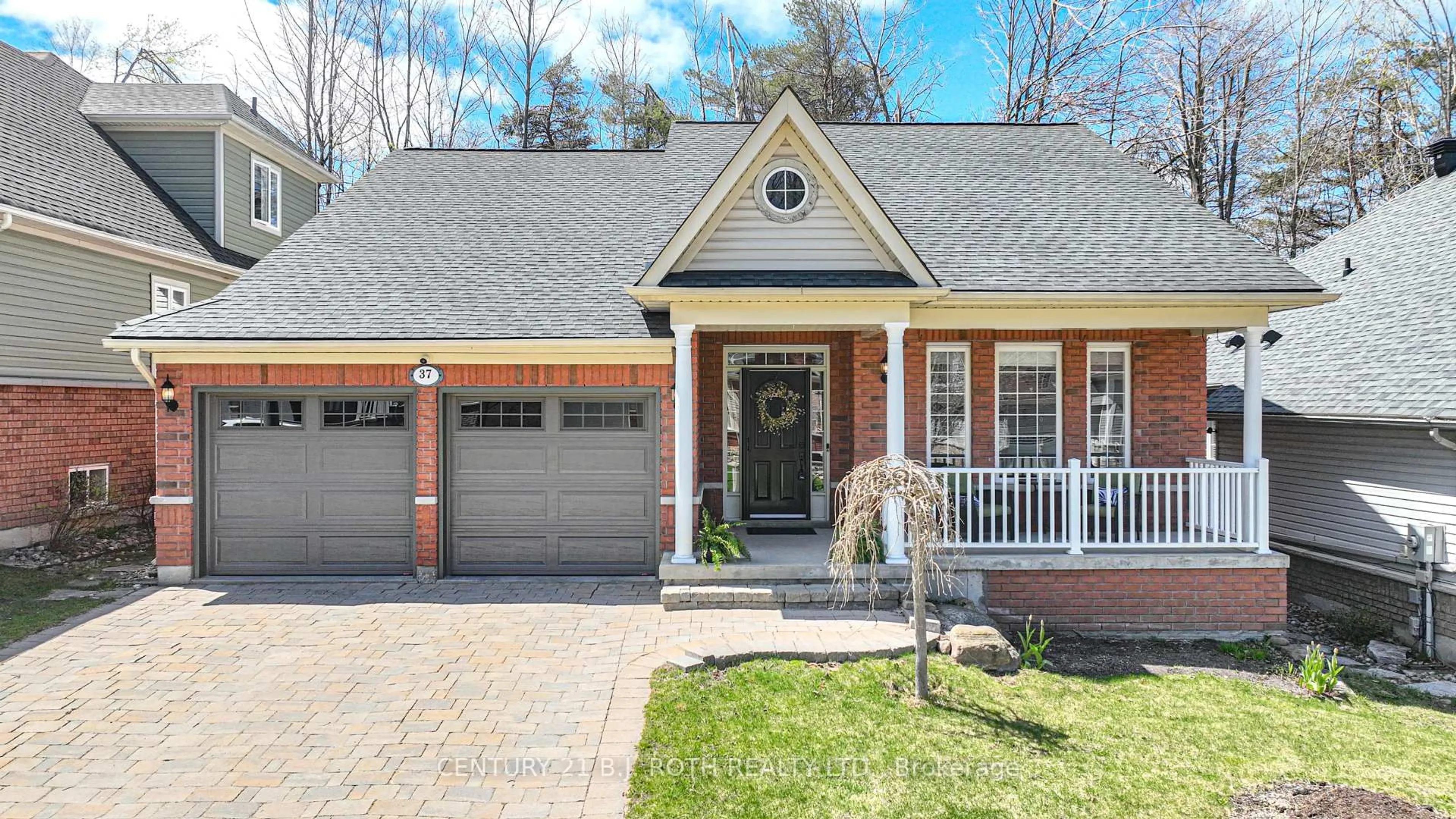 Home with brick exterior material, street for 37 Tanglewood Cres, Oro-Medonte Ontario L0L 2L0