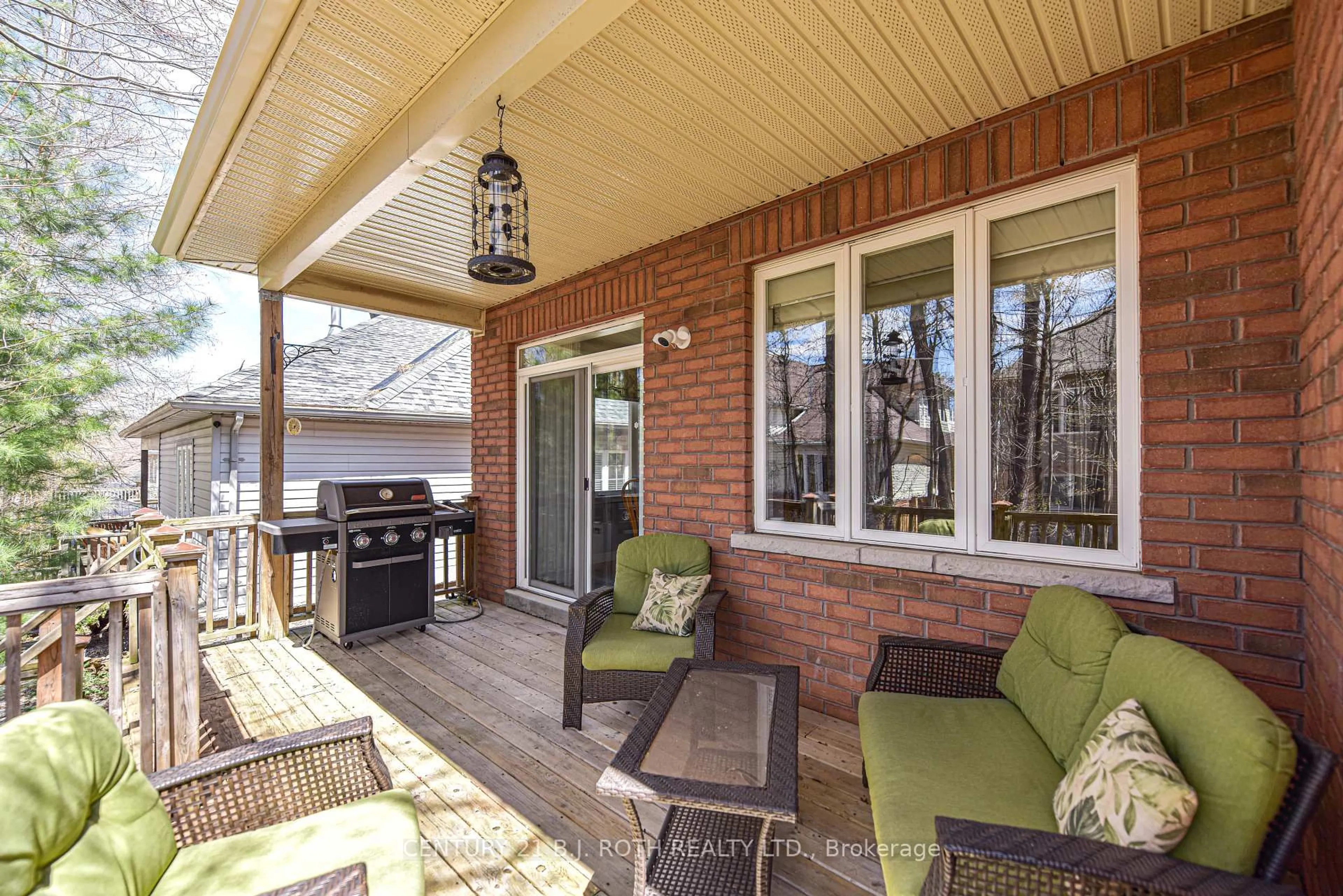 Patio, water/lake/river/ocean view for 37 Tanglewood Cres, Oro-Medonte Ontario L0L 2L0