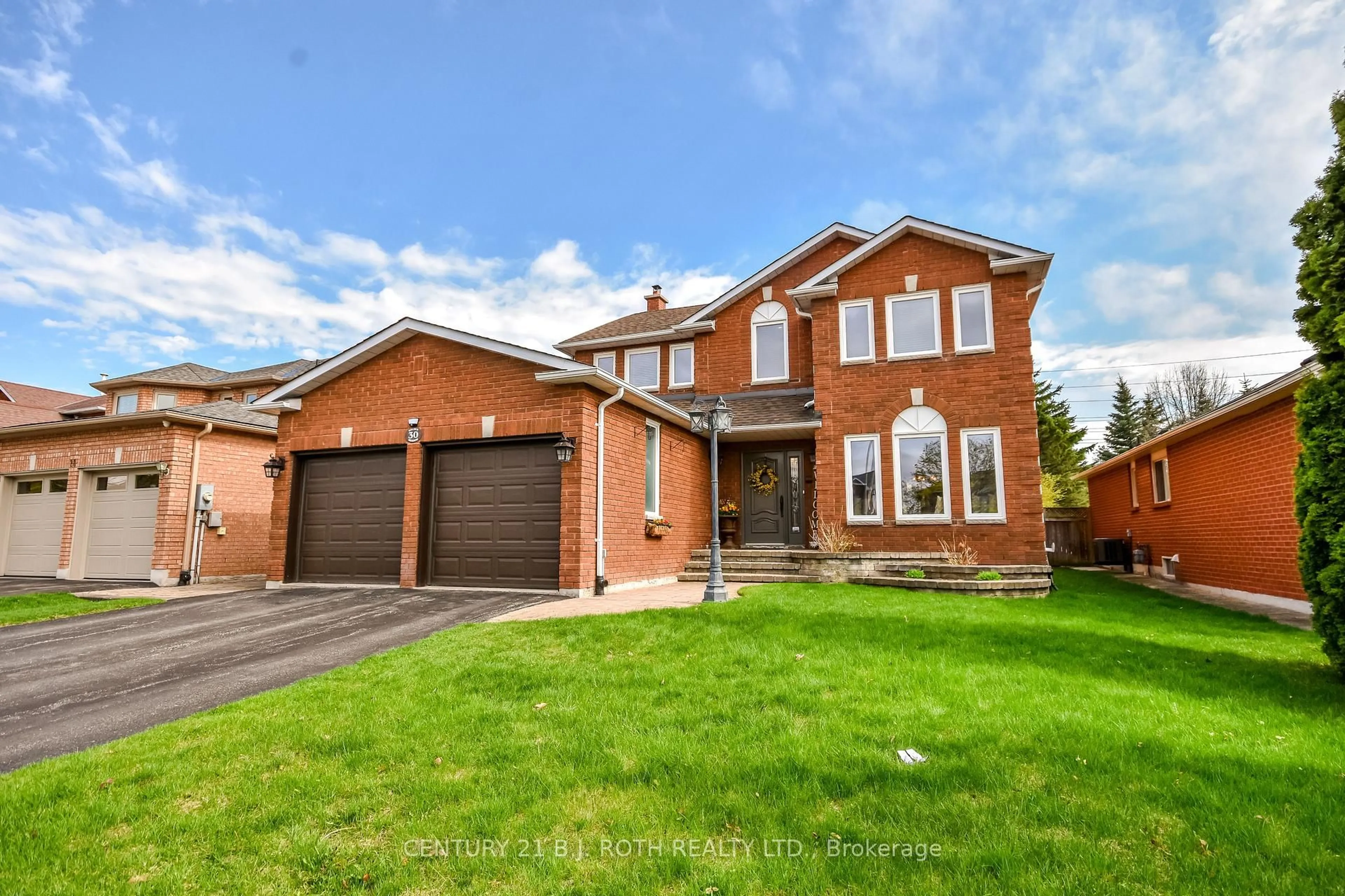 Home with brick exterior material, street for 30 Golden Meadow Rd, Barrie Ontario L4N 7E6