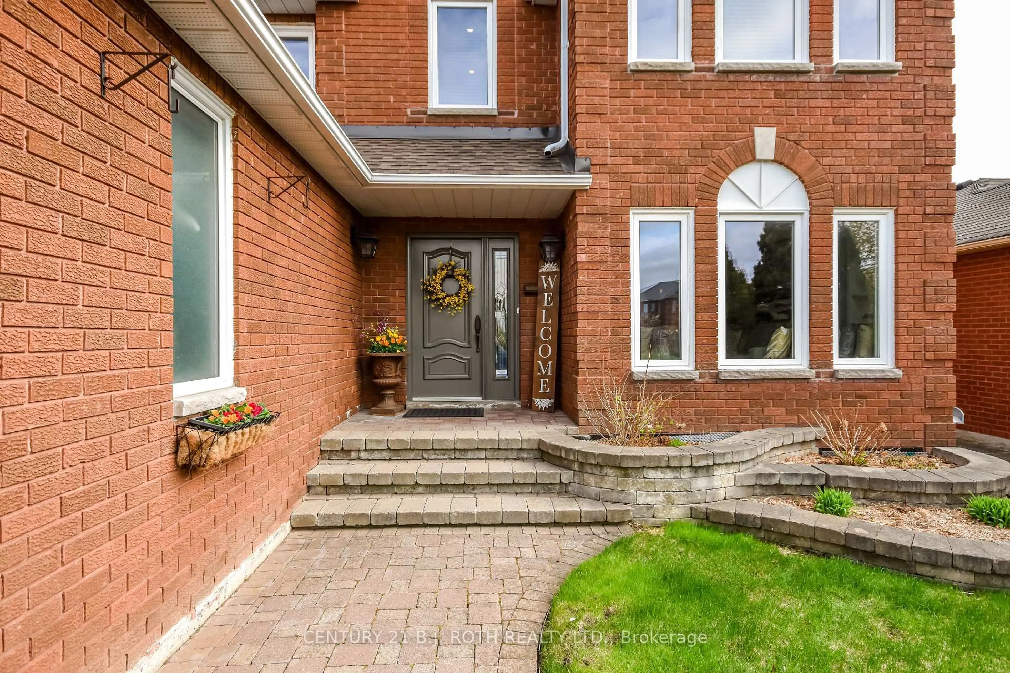 Home with brick exterior material, street for 30 Golden Meadow Rd, Barrie Ontario L4N 7E6
