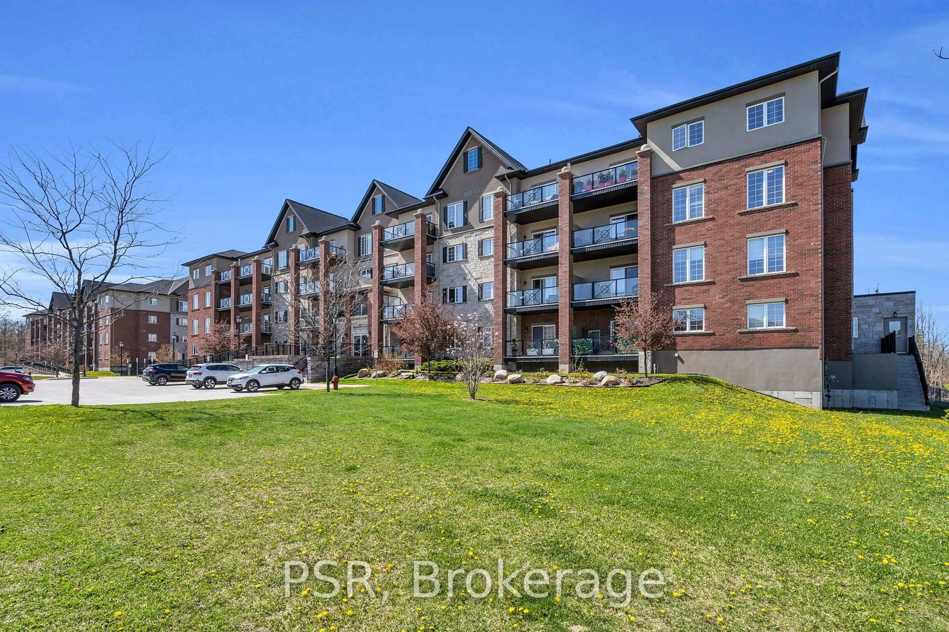 A pic from outside/outdoor area/front of a property/back of a property/a pic from drone, unknown for 5 Greenwich St #311, Barrie Ontario L4N 7Y8