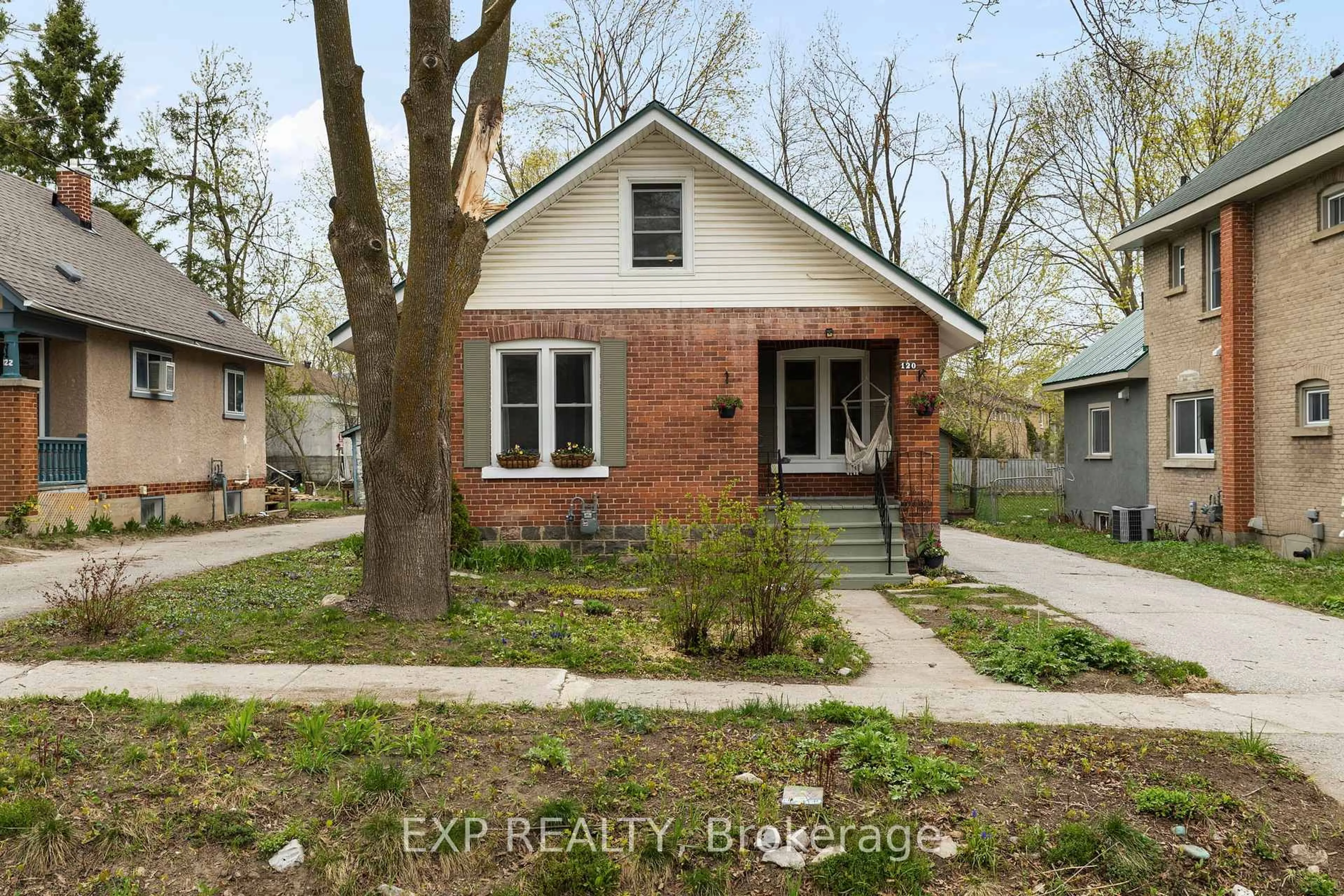 Home with brick exterior material, street for 120 Emily St, Orillia Ontario L3V 5V1