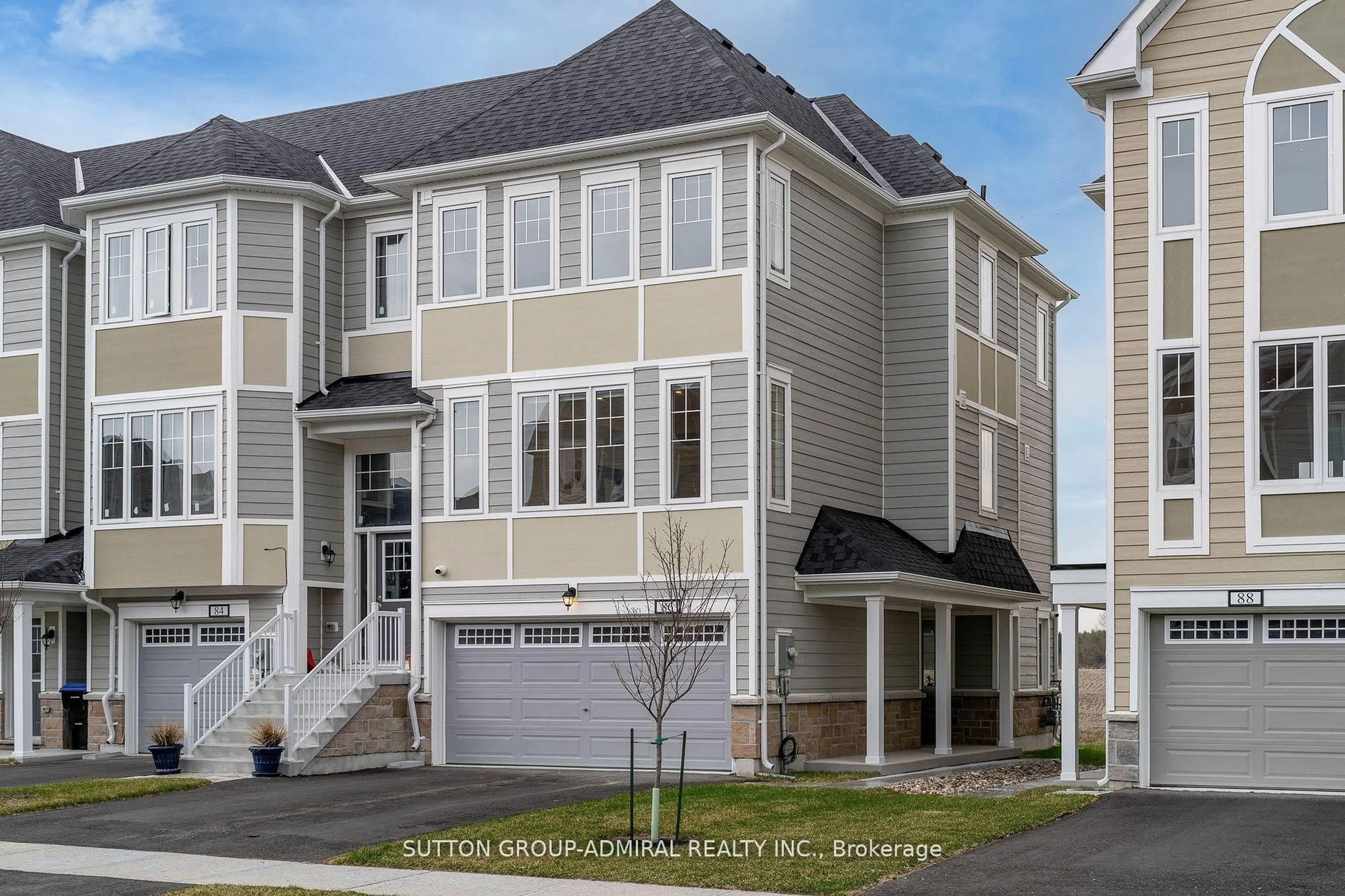 Home with vinyl exterior material, street for 86 Sandhill Crane Dr, Wasaga Beach Ontario L9Z 0K4