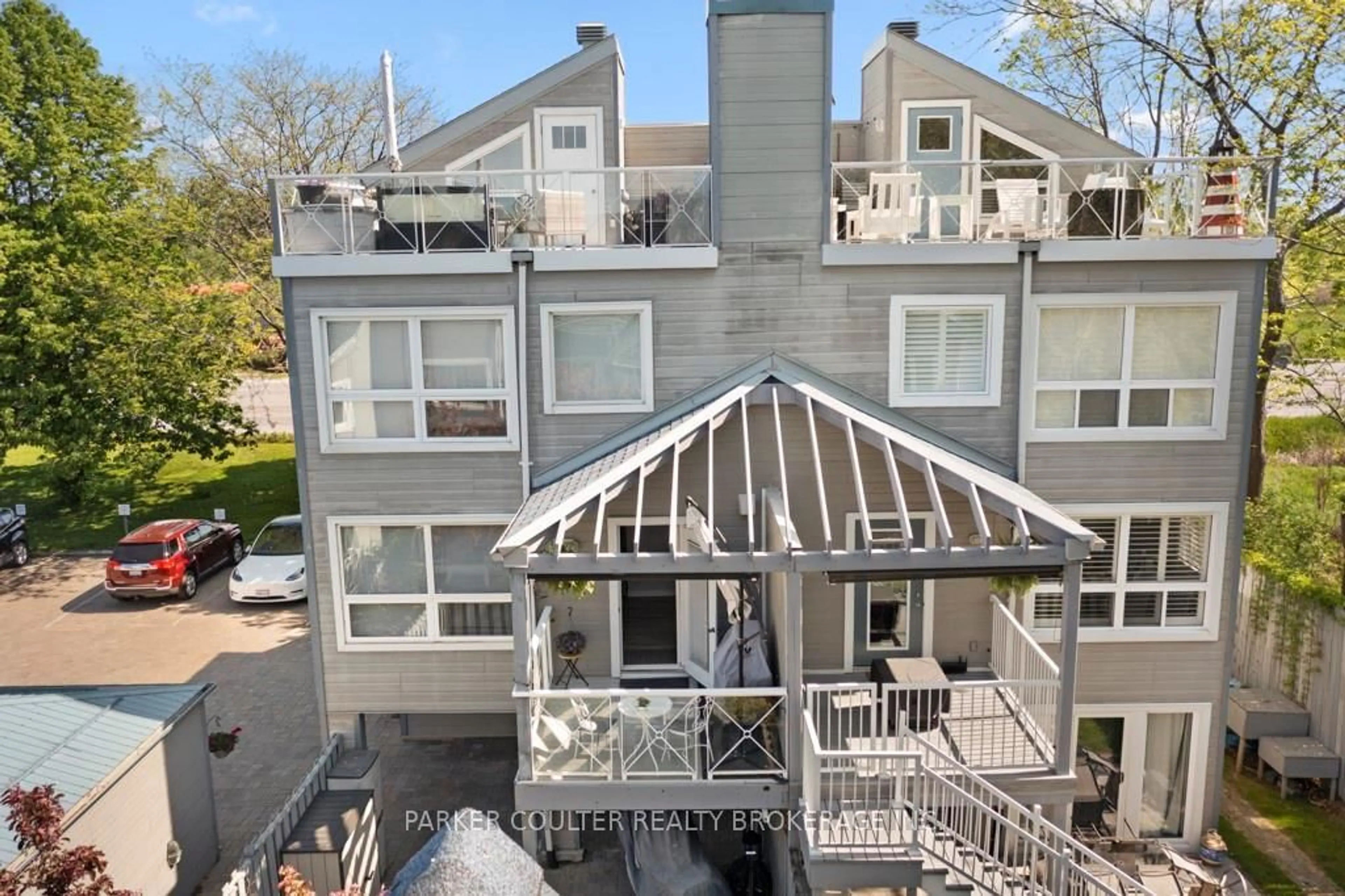 A pic from outside/outdoor area/front of a property/back of a property/a pic from drone, unknown for 603 Atherley Rd #116, Orillia Ontario L3V 1P1
