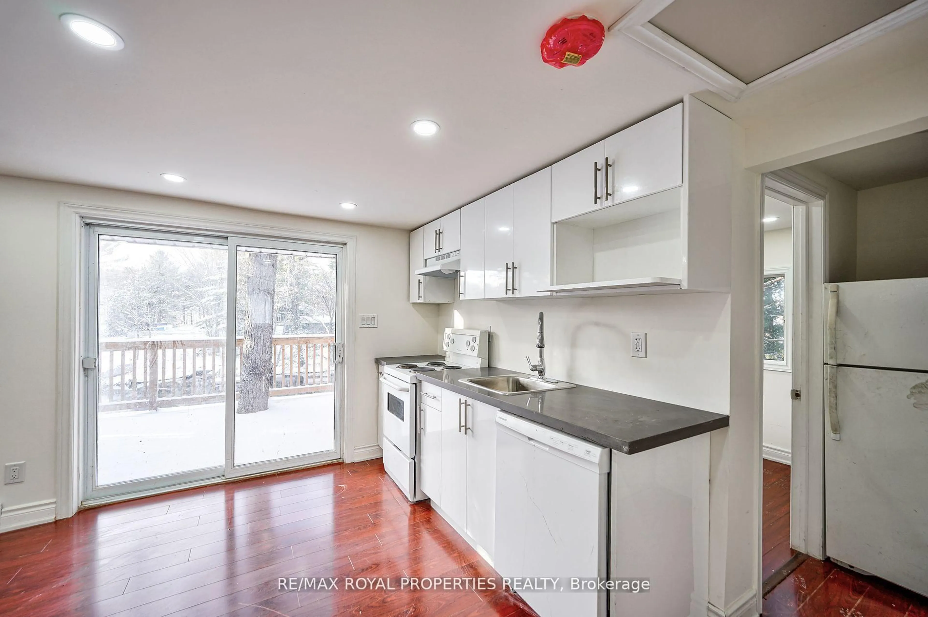Unknown for 8144 Laidlaw Ave, Ramara Ontario L0K 2B0