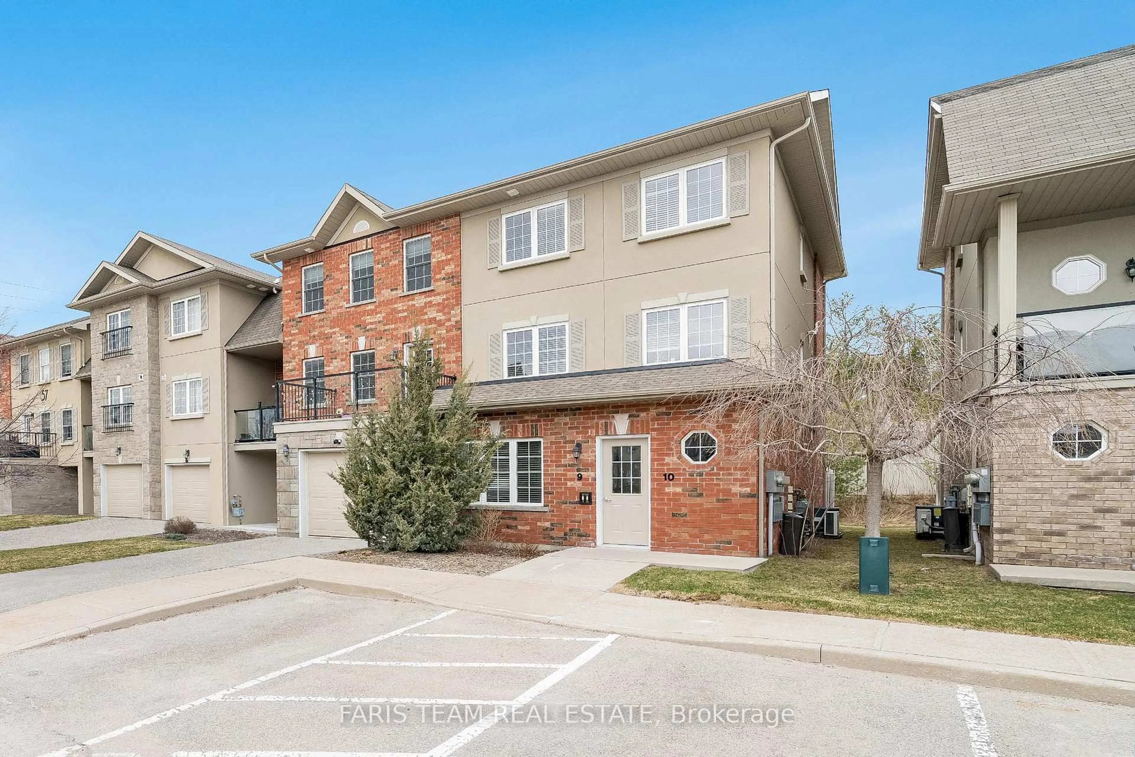 Unknown for 57 Ferndale Dr #9, Barrie Ontario L4N 5W9
