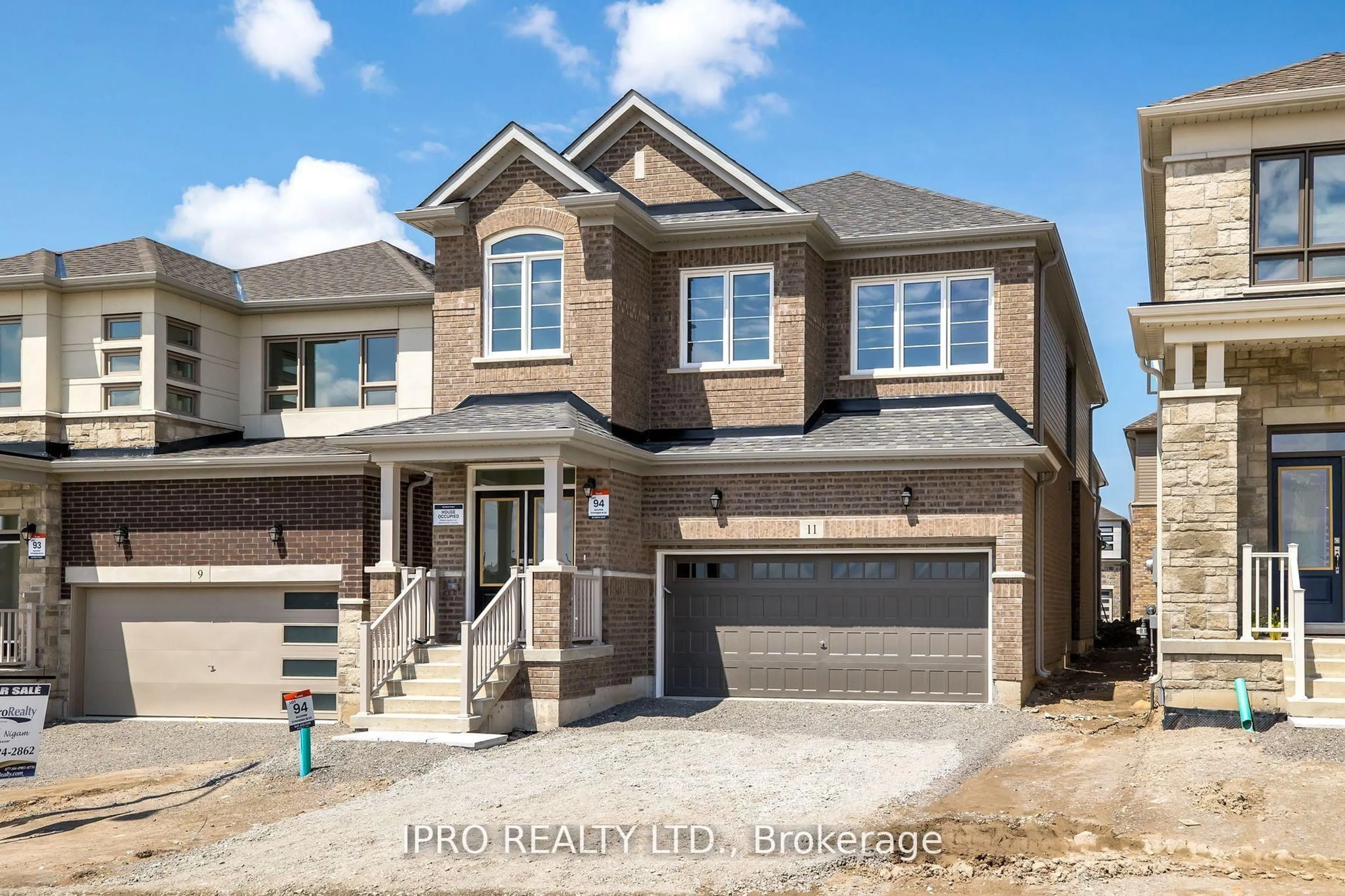 Home with brick exterior material, street for 11 Phoenix Blvd, Barrie Ontario L9S 2Z4