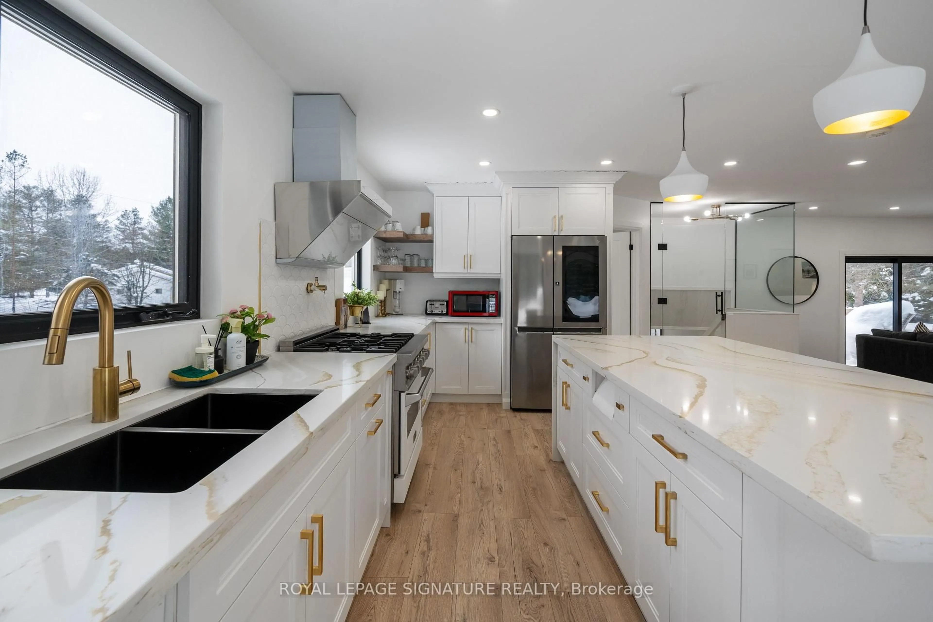 Contemporary kitchen, unknown for 20 HILLVIEW Cres, Springwater Ontario L0L 1X0