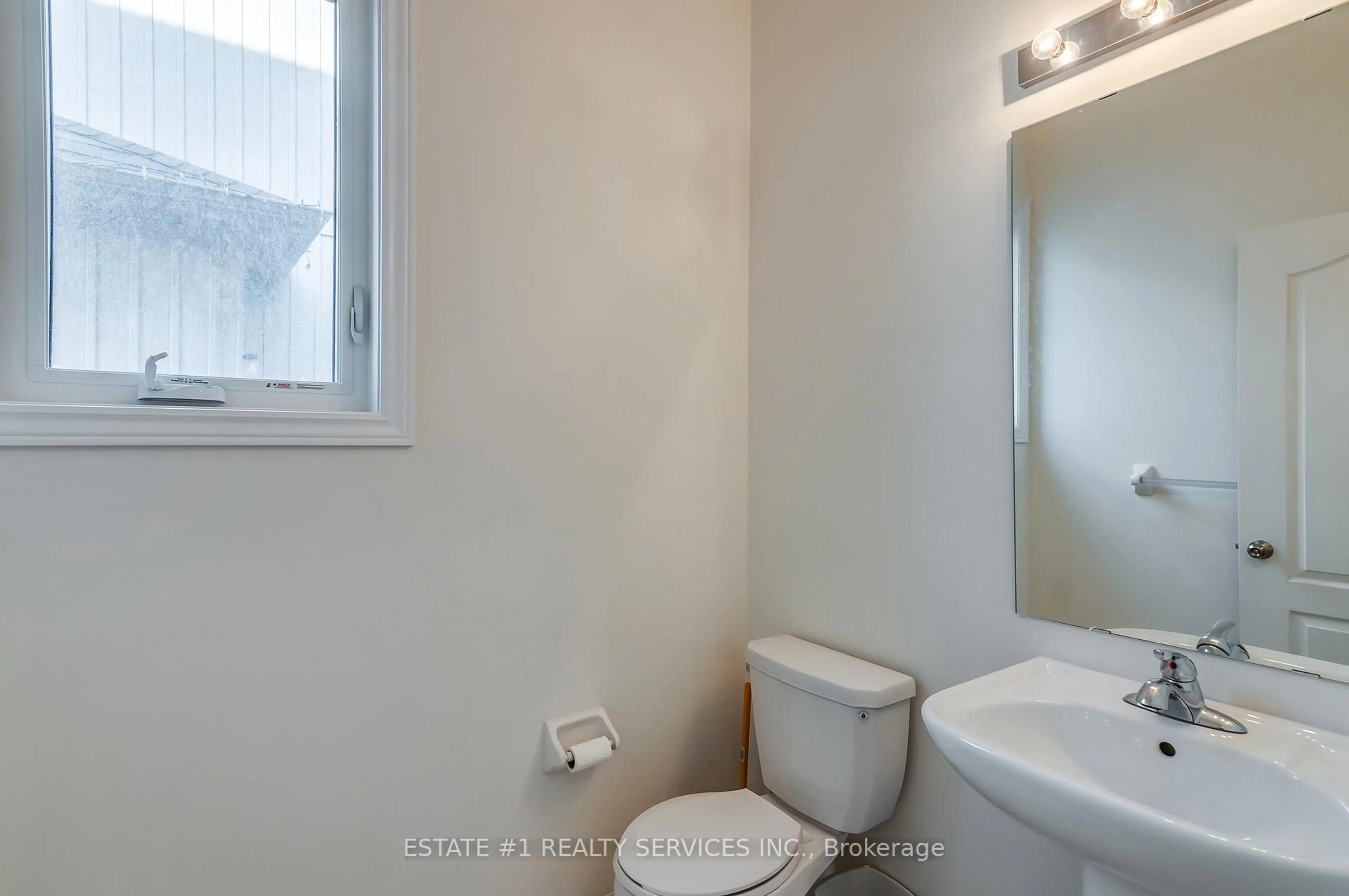 A pic of a room for 62 Kirby Ave, Collingwood Ontario L9Y 3Y8