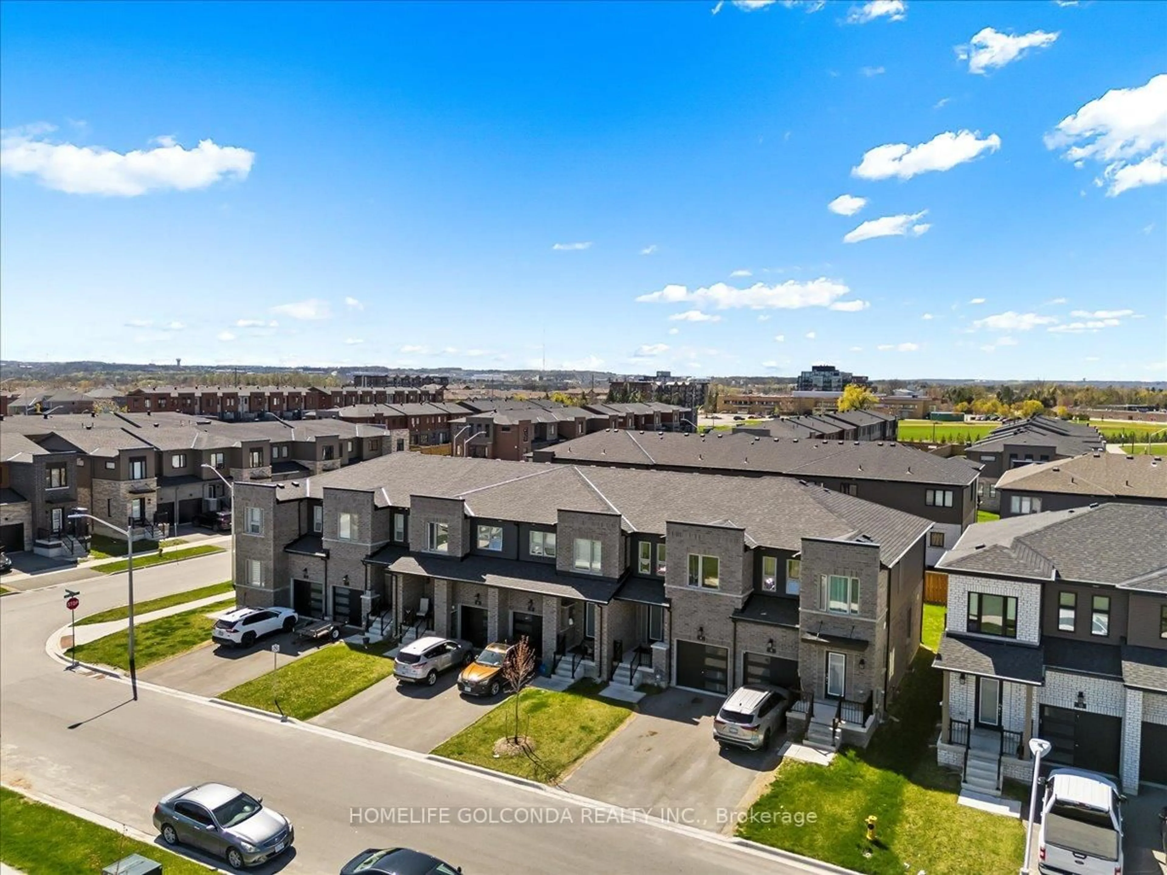 A pic from outside/outdoor area/front of a property/back of a property/a pic from drone, unknown for 9 Evergreen Terr, Barrie Ontario L9J 0M6