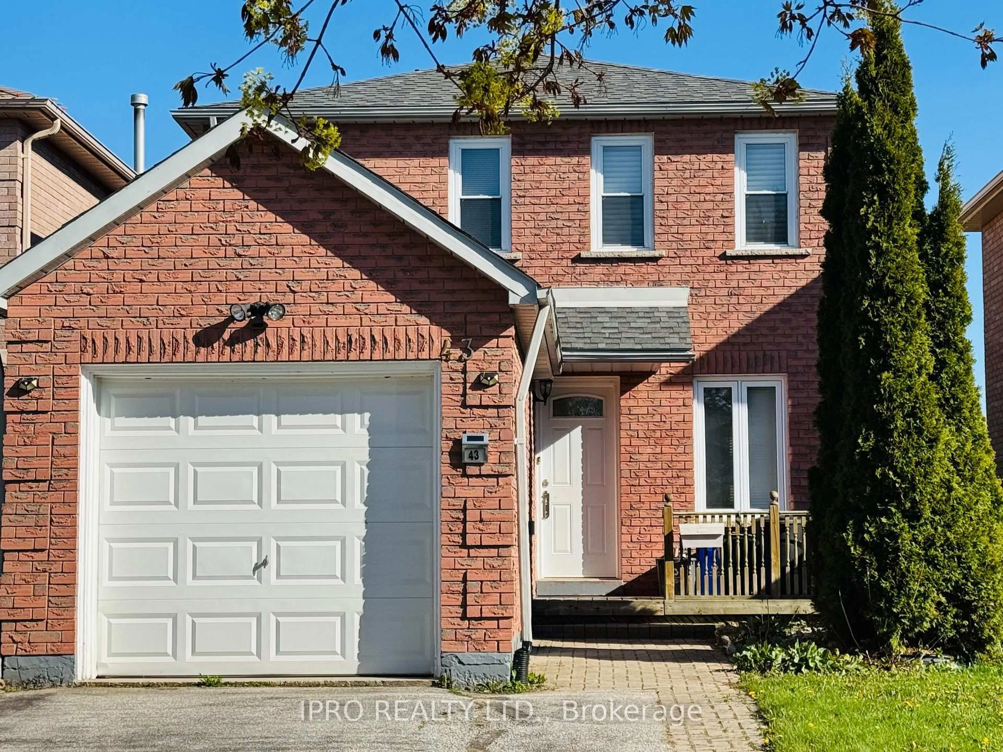 Home with brick exterior material, street for 43 Delaney Cres, Barrie Ontario L4N 7C4