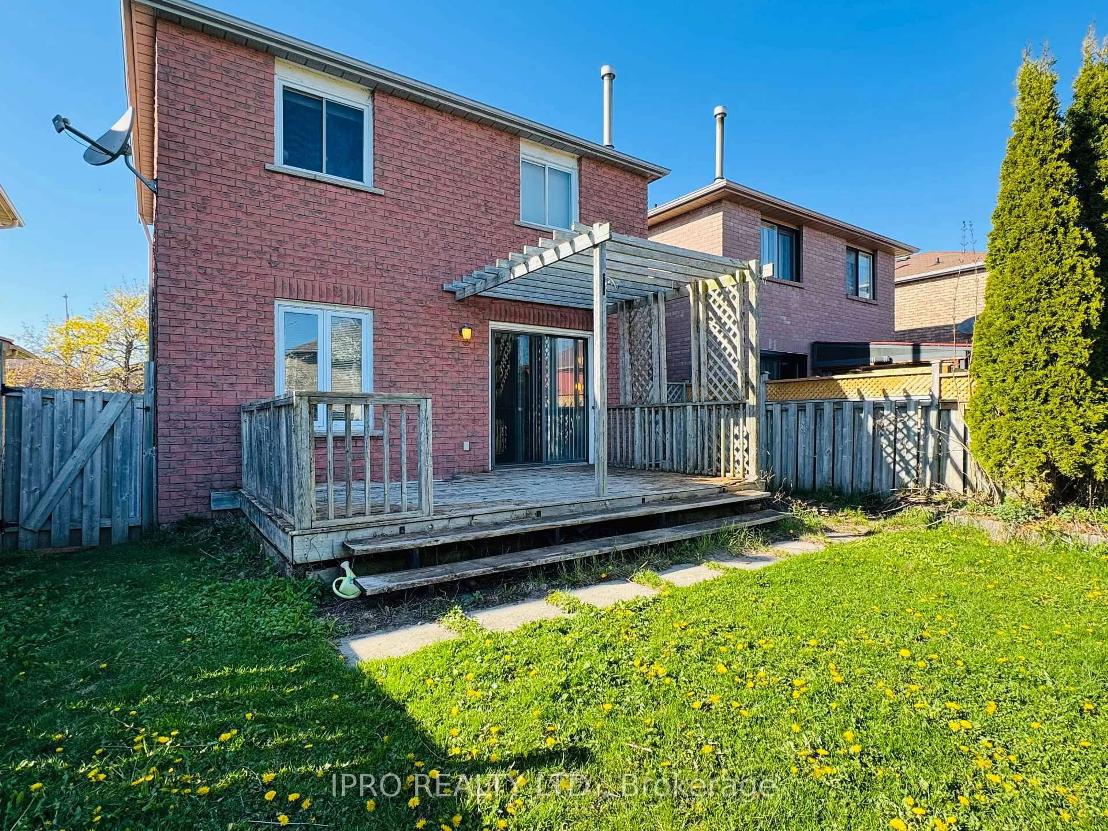 Unknown for 43 Delaney Cres, Barrie Ontario L4N 7C4