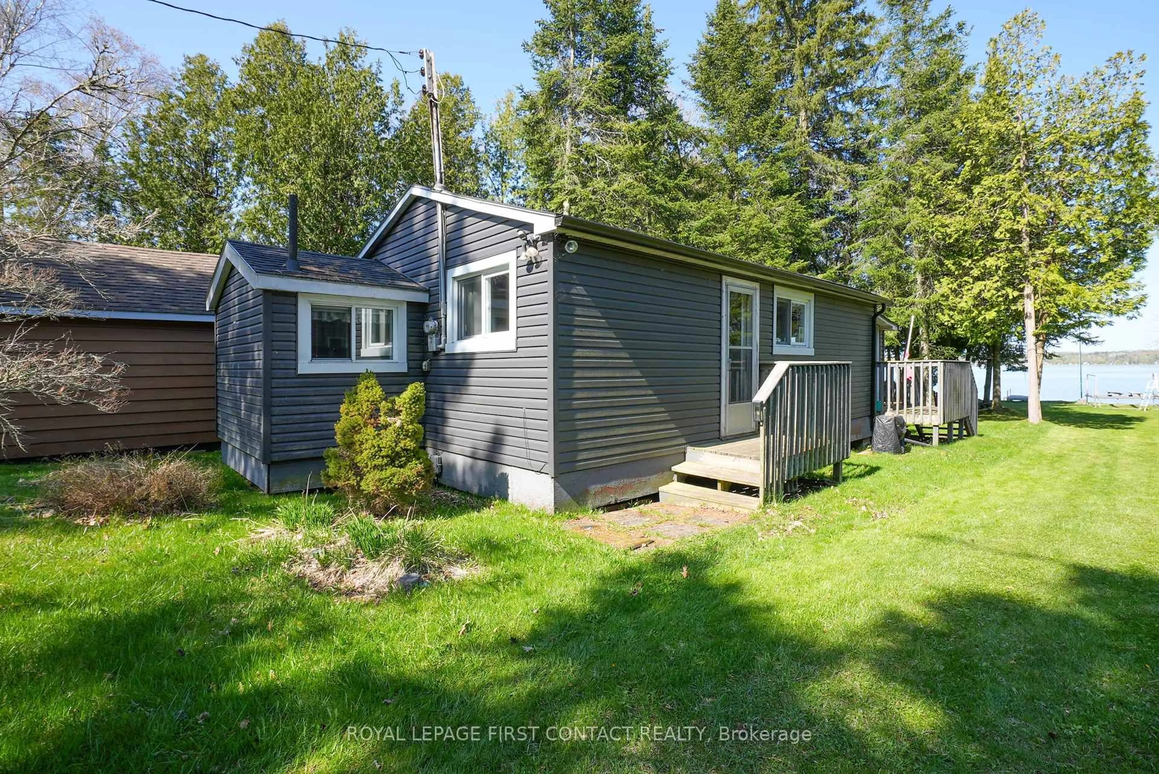 Unknown for 6 Buttercup Lane, Springwater Ontario L0L 1P0