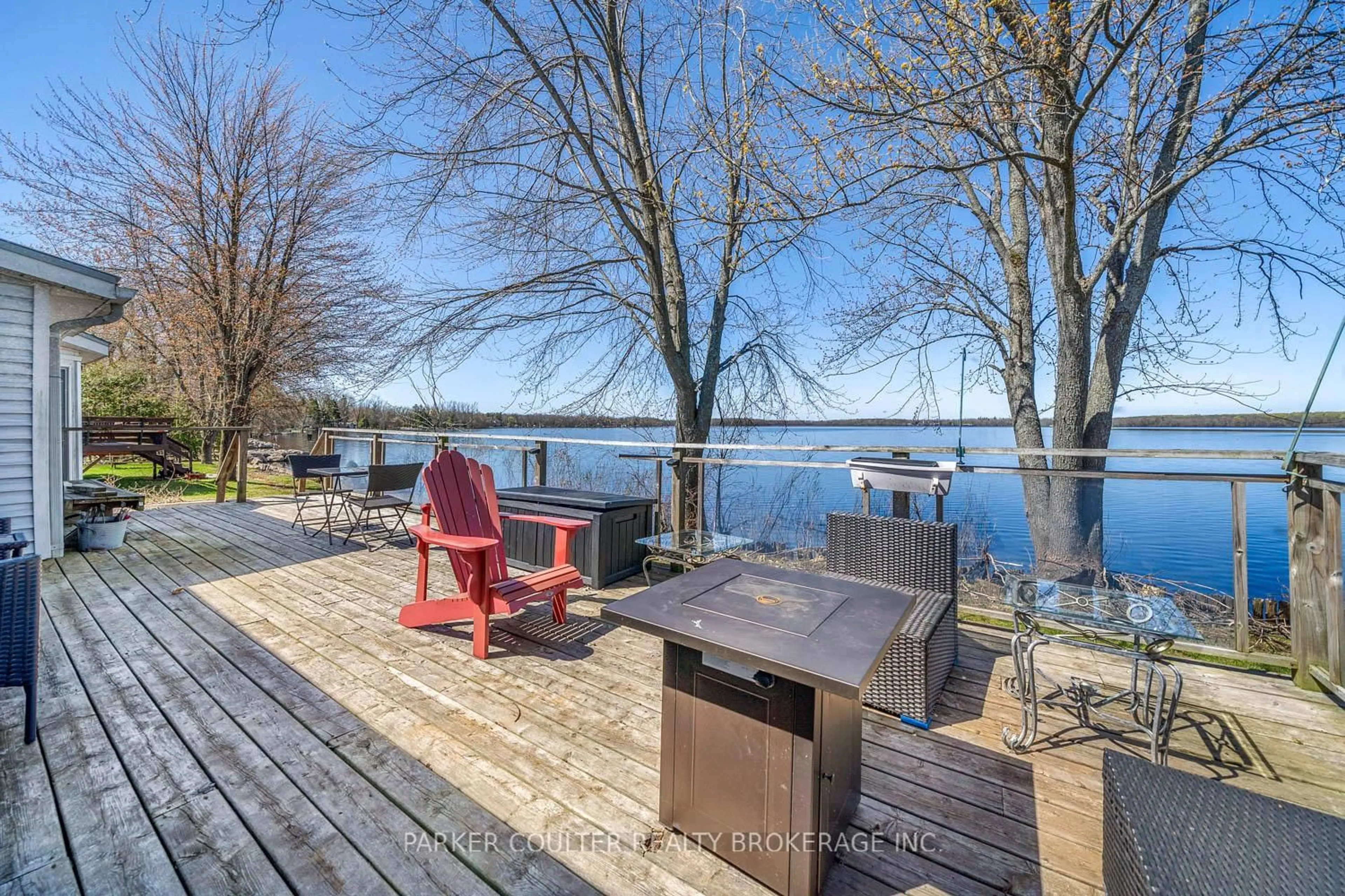 Patio, water/lake/river/ocean view for 6222 Bluebird St, Ramara Ontario L3V 0K6