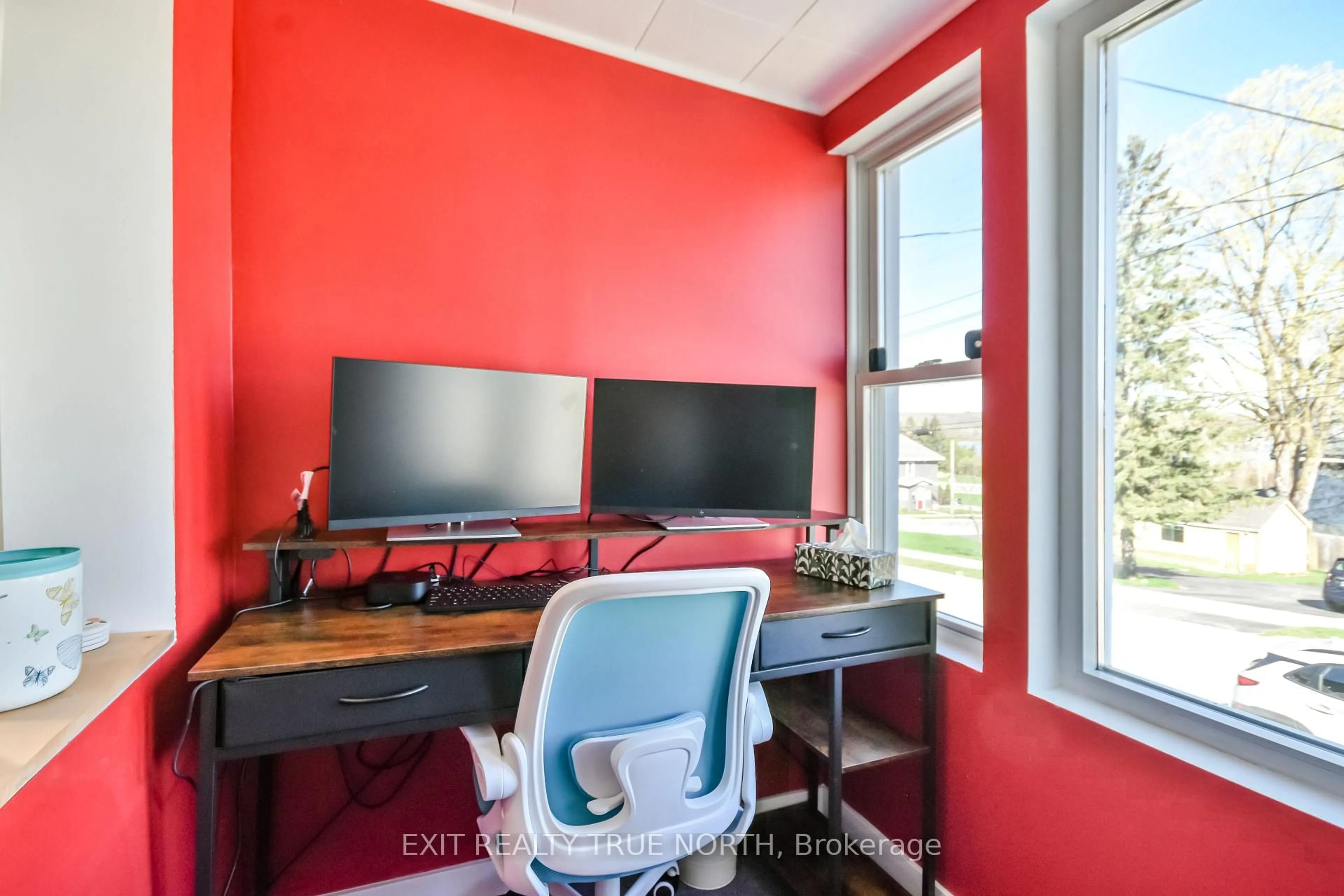 A pic of a room for 385 Gloucester St, Midland Ontario L4R 1J2