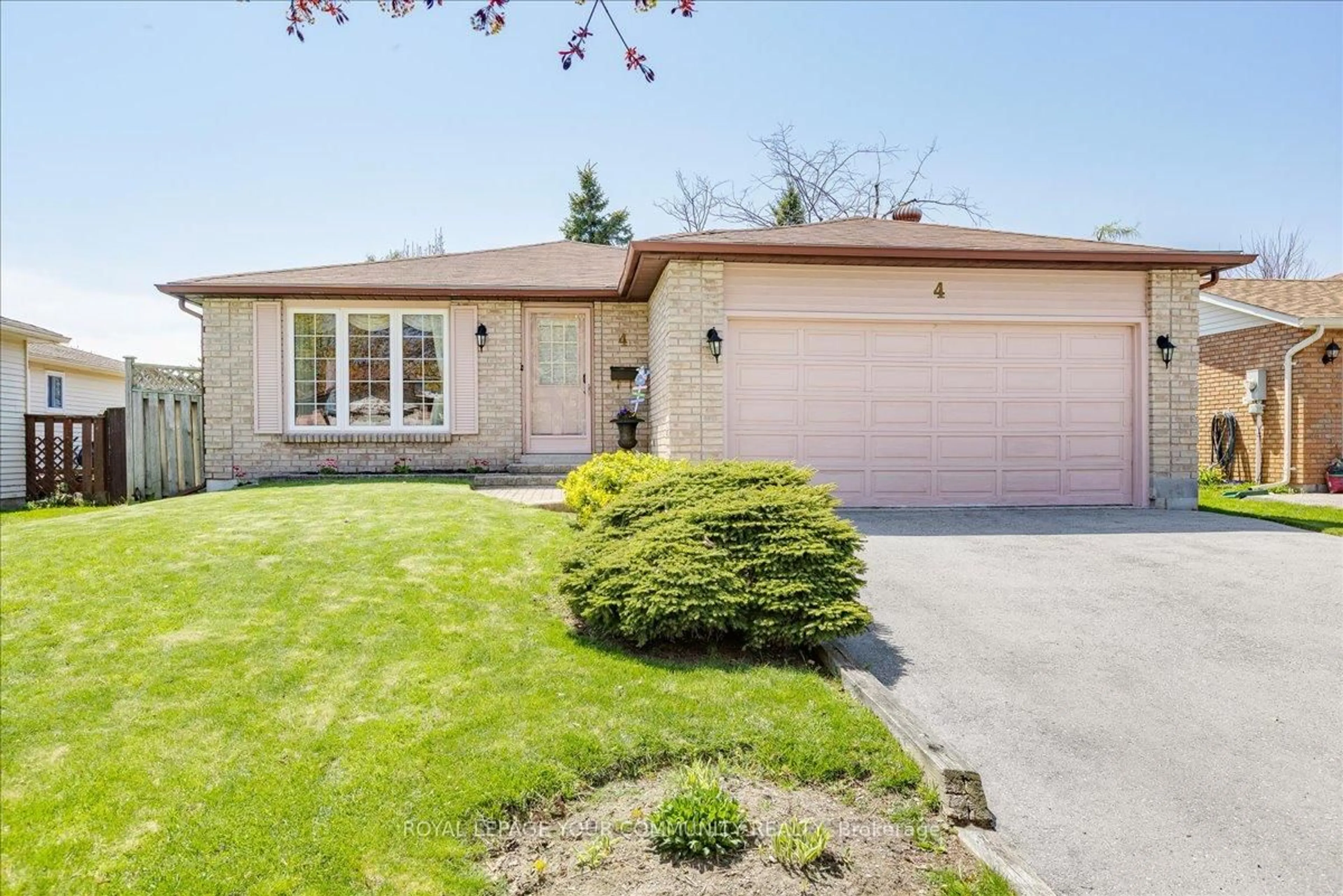 Unknown for 4 Wells Cres, Barrie Ontario L4N 5W5