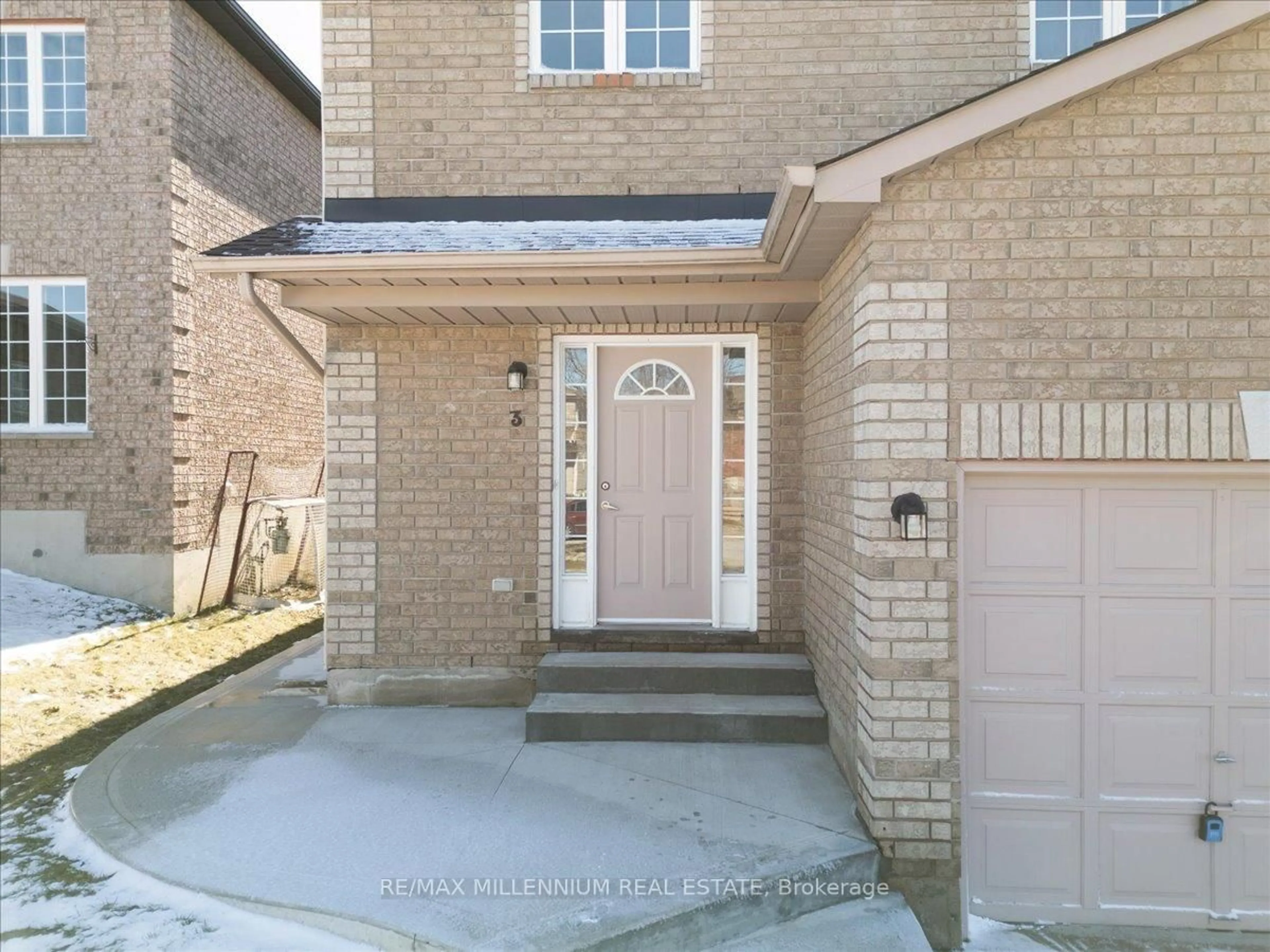 Home with brick exterior material, street for 3 Masters Dr, Barrie Ontario L4M 6W4