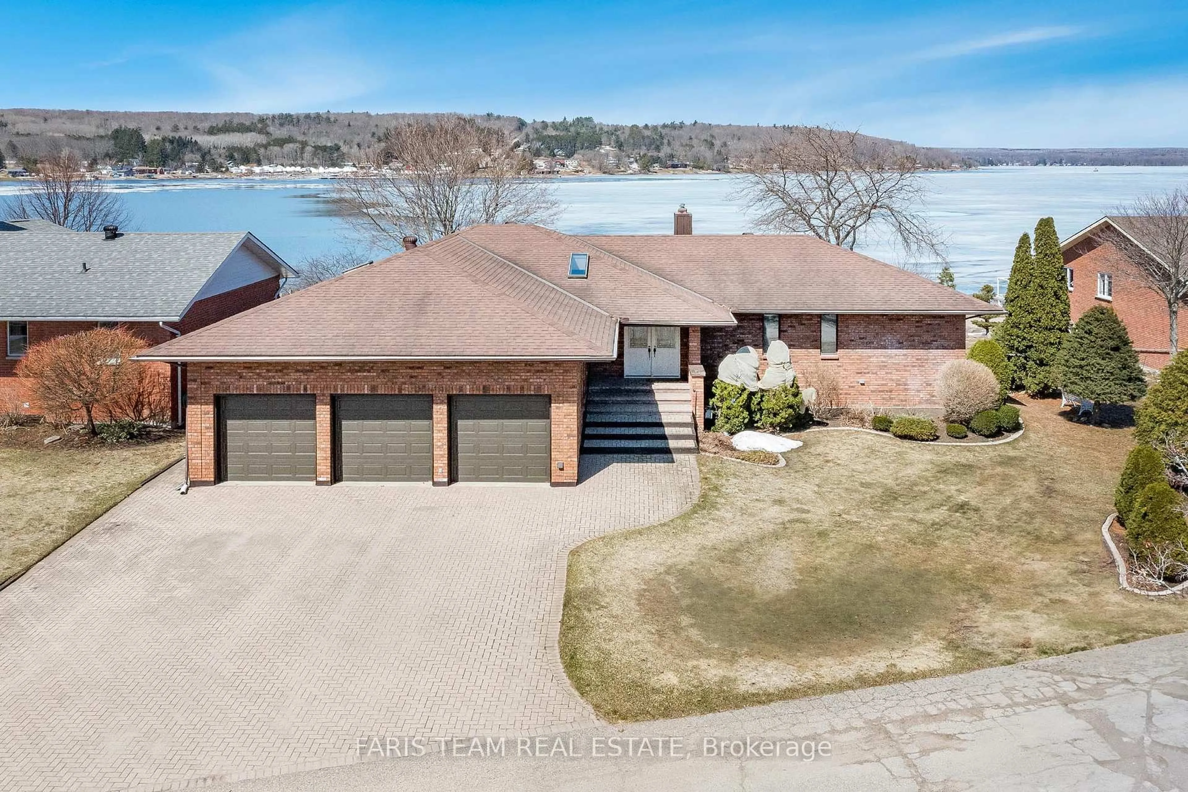 A pic from outside/outdoor area/front of a property/back of a property/a pic from drone, water/lake/river/ocean view for 16 Beck Blvd, Penetanguishene Ontario L9M 1C3