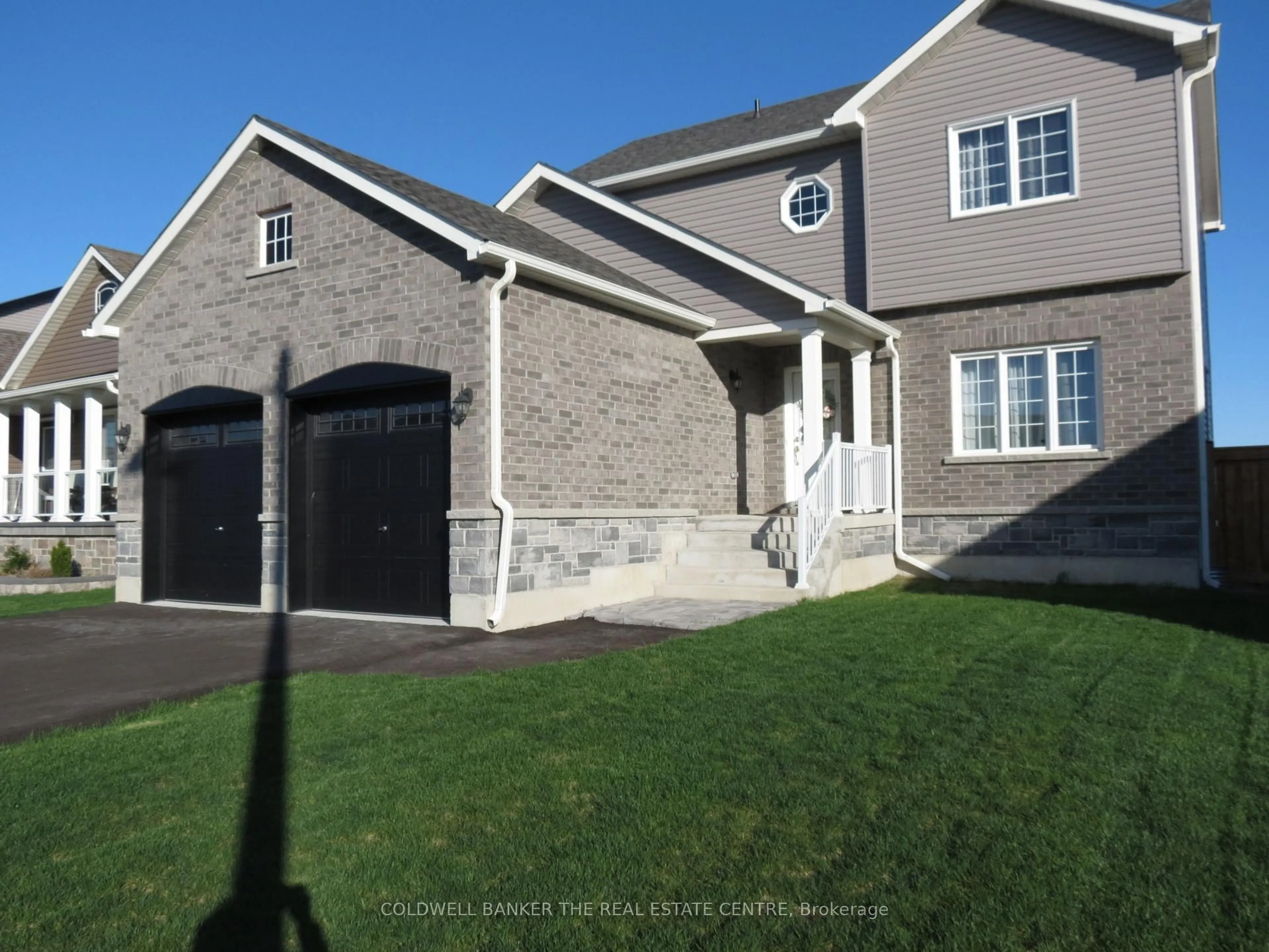 Home with vinyl exterior material, street for 53 Allenwood Rd, Springwater Ontario L0L 1P0