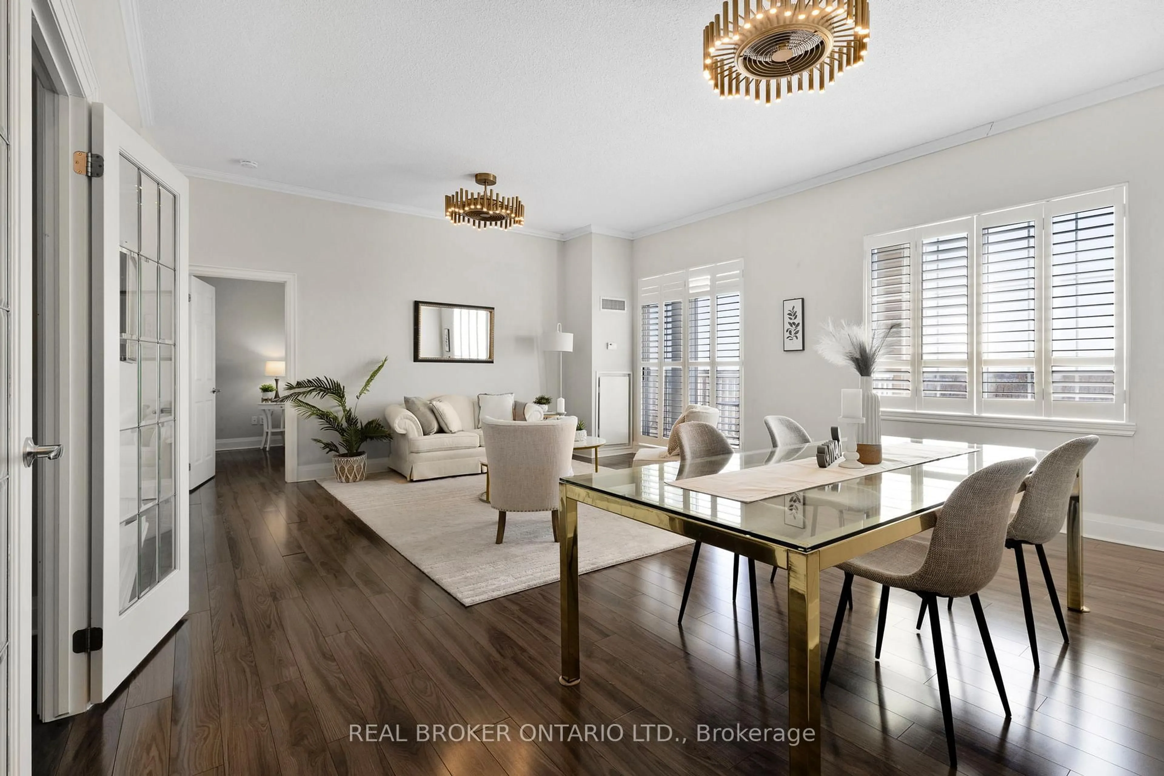 Dining room, wood/laminate floor for 354 Atherley Rd #707, Orillia Ontario L3V 0B8