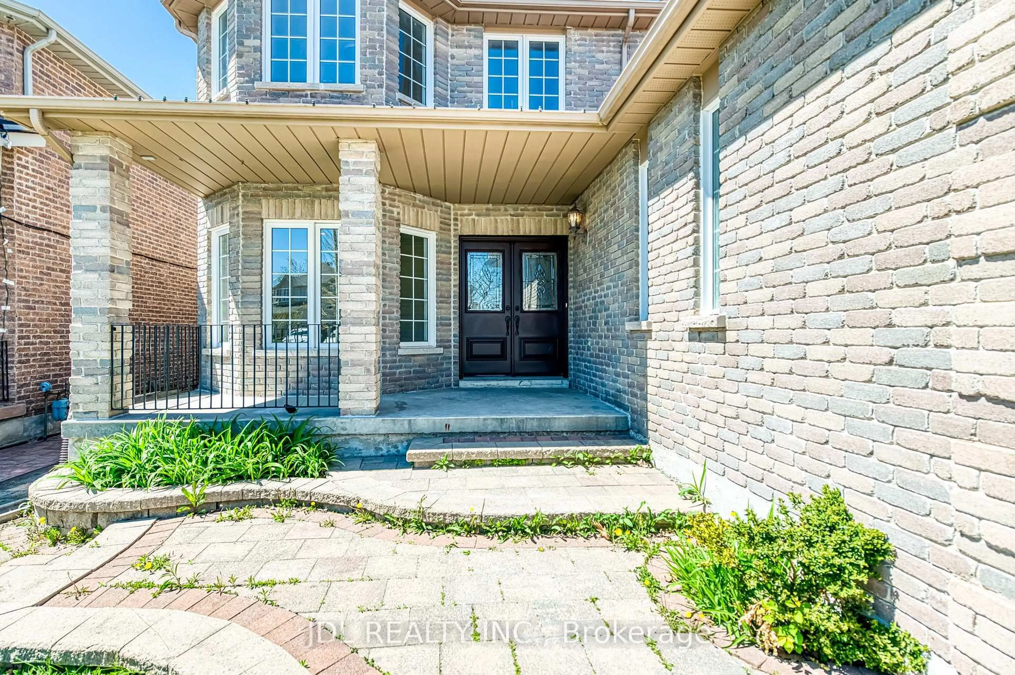Home with brick exterior material, street for 63 Joseph Cres, Barrie Ontario L0G 1L0