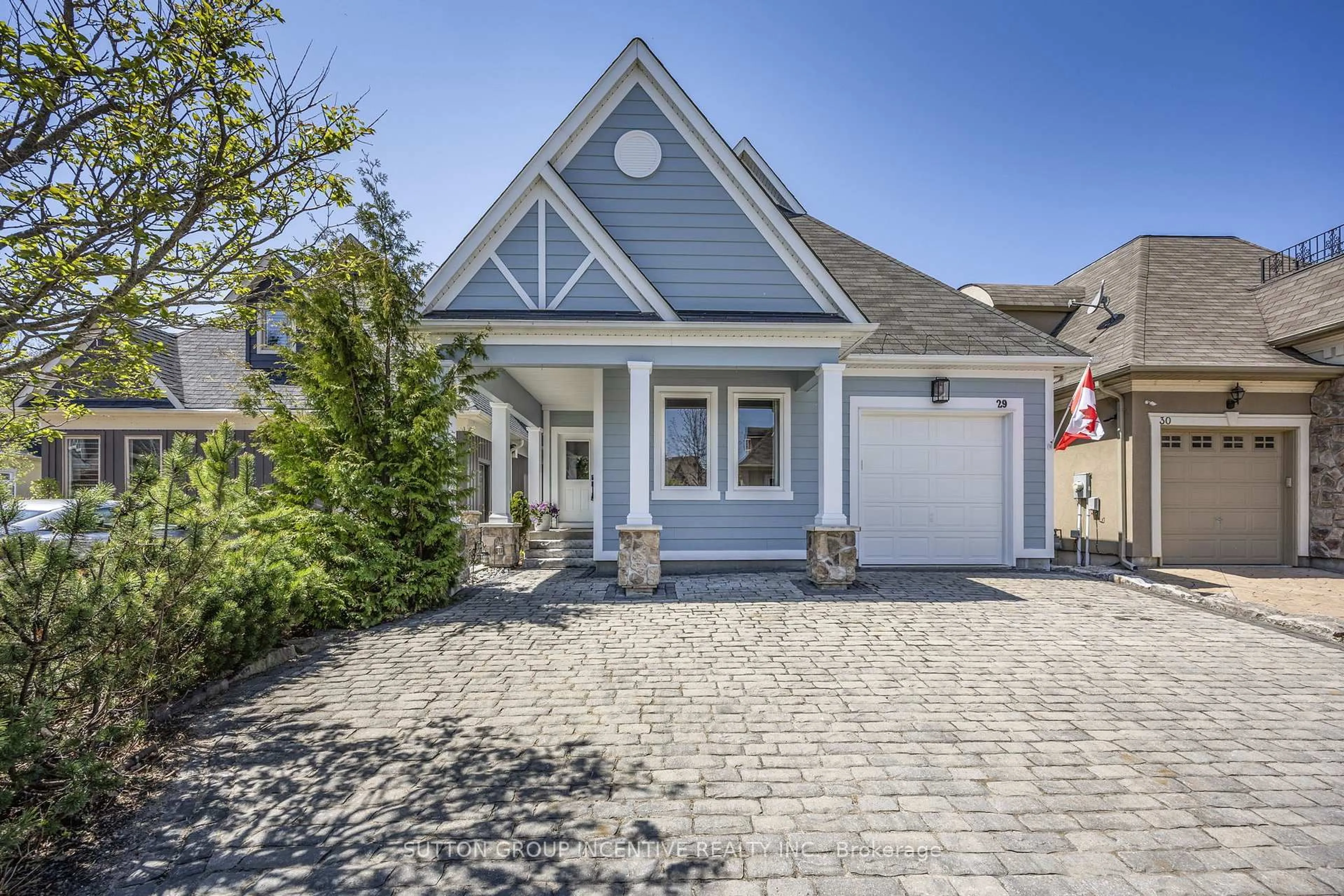 Home with vinyl exterior material, street for 5 Invermara Crt #29, Orillia Ontario L3V 8B4