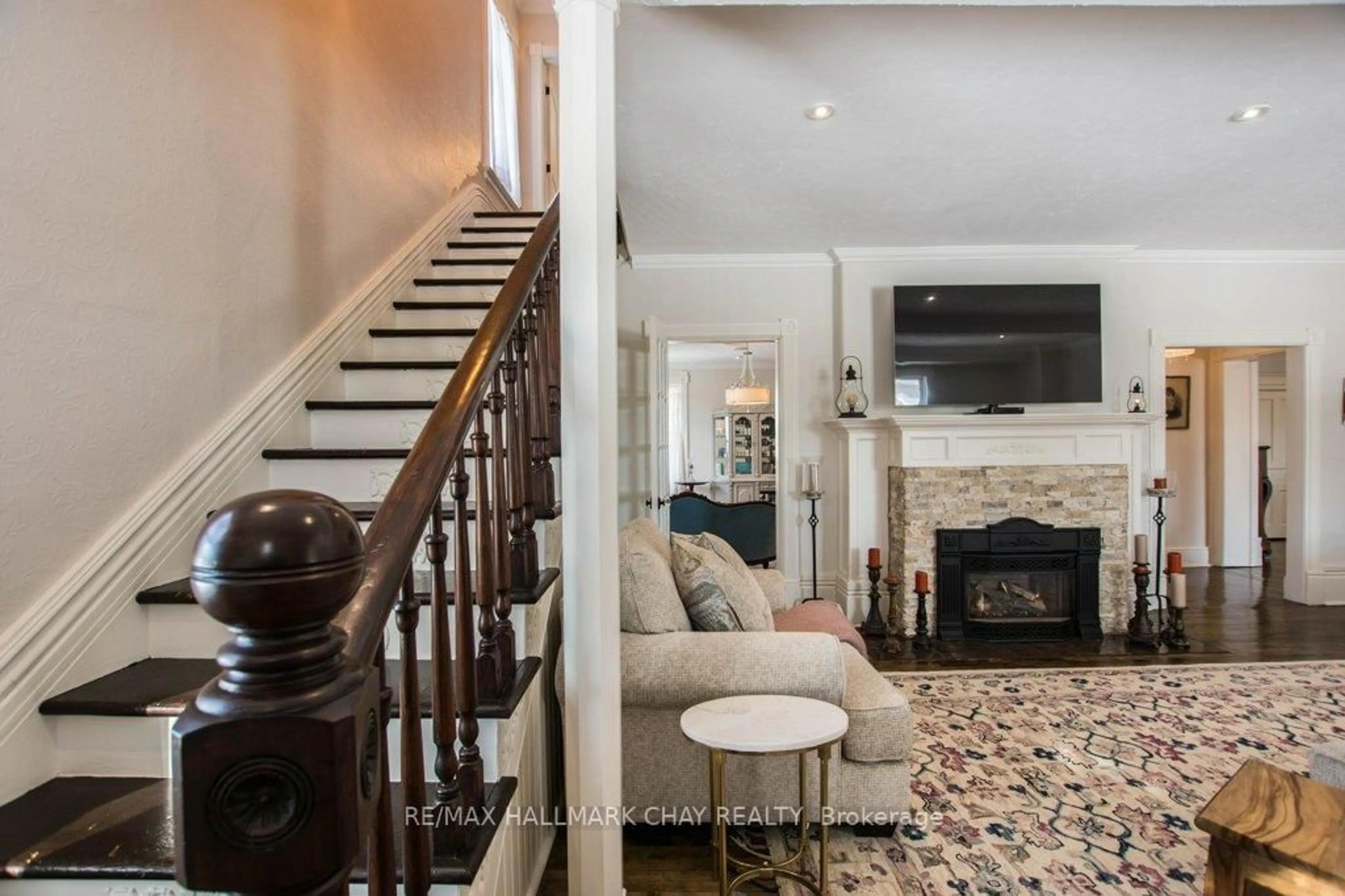 Unknown for 36 Shanty Bay Rd, Barrie Ontario L4M 1C8