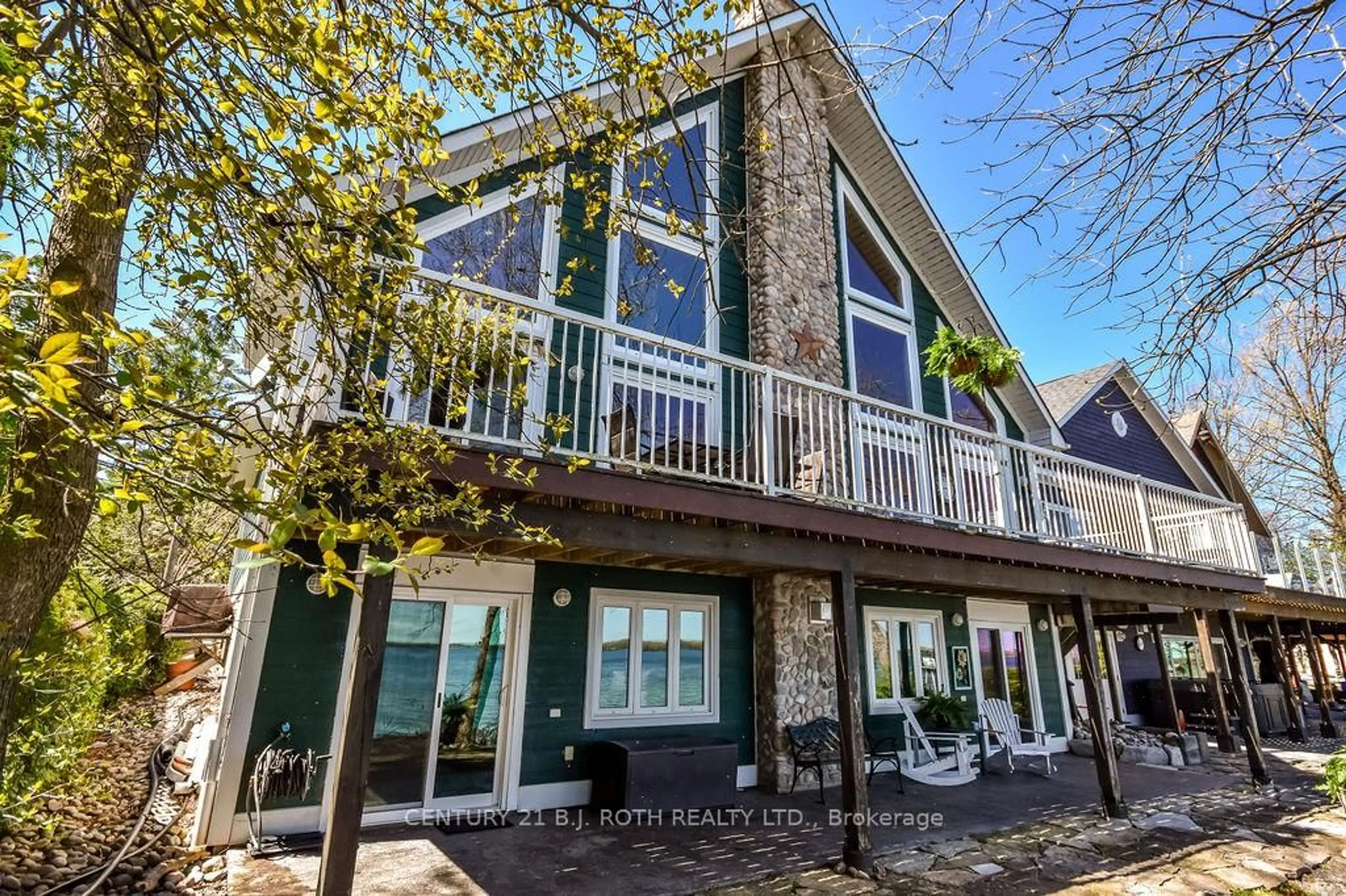 Patio, unknown for 3931 MENOKE BEACH Rd, Severn Ontario L3V 0T9