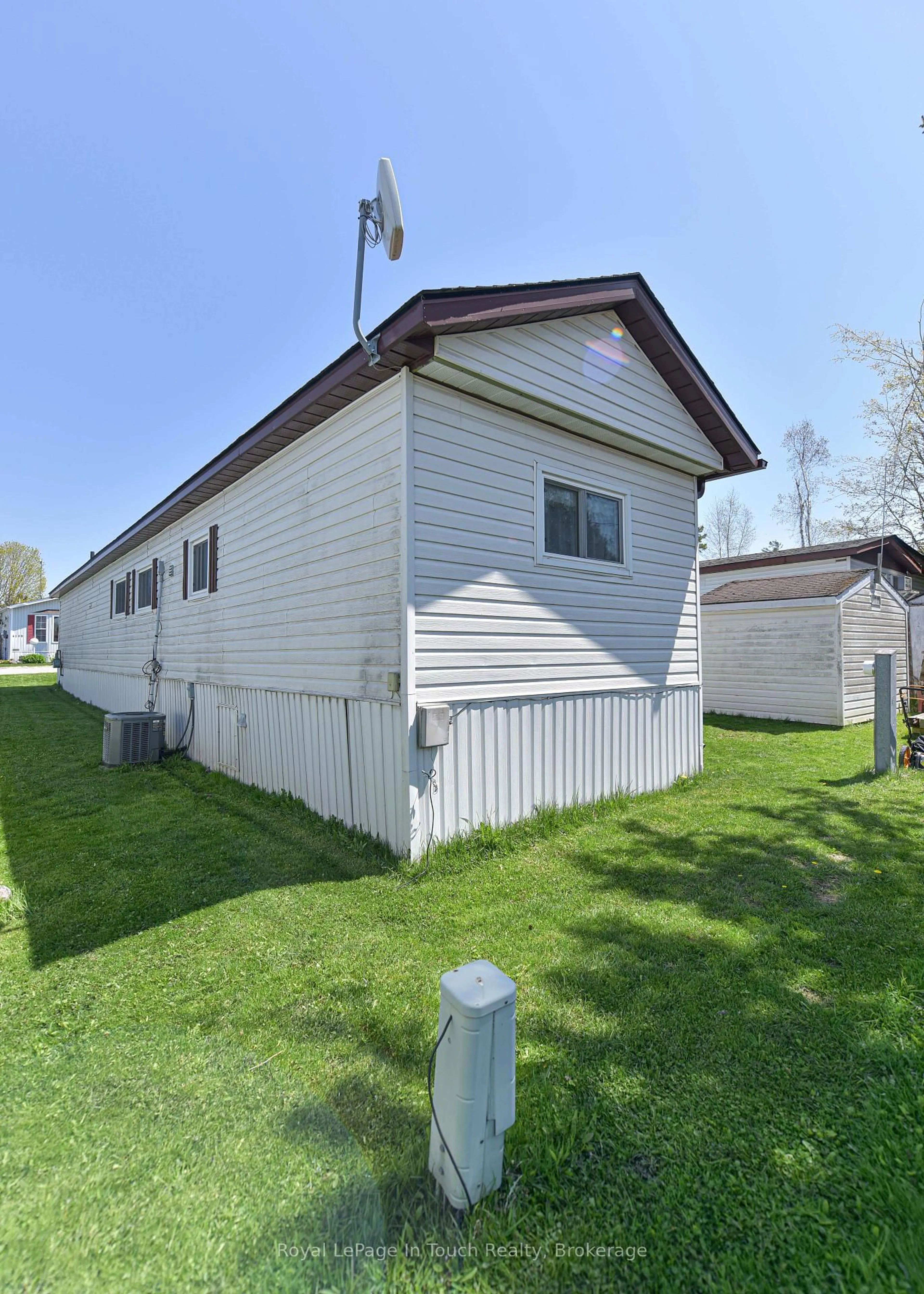 Shed for 4106 Ash Cres, Severn Ontario L3V 0V1