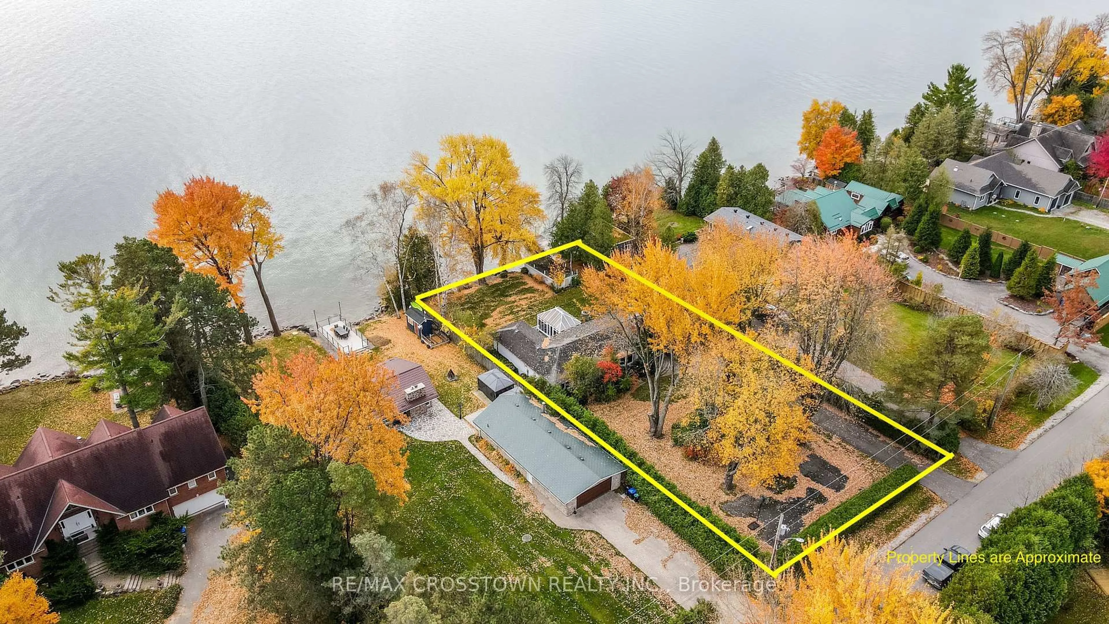 A pic from outside/outdoor area/front of a property/back of a property/a pic from drone, water/lake/river/ocean view for 155 Parkside Dr, Oro-Medonte Ontario L3V 0K2