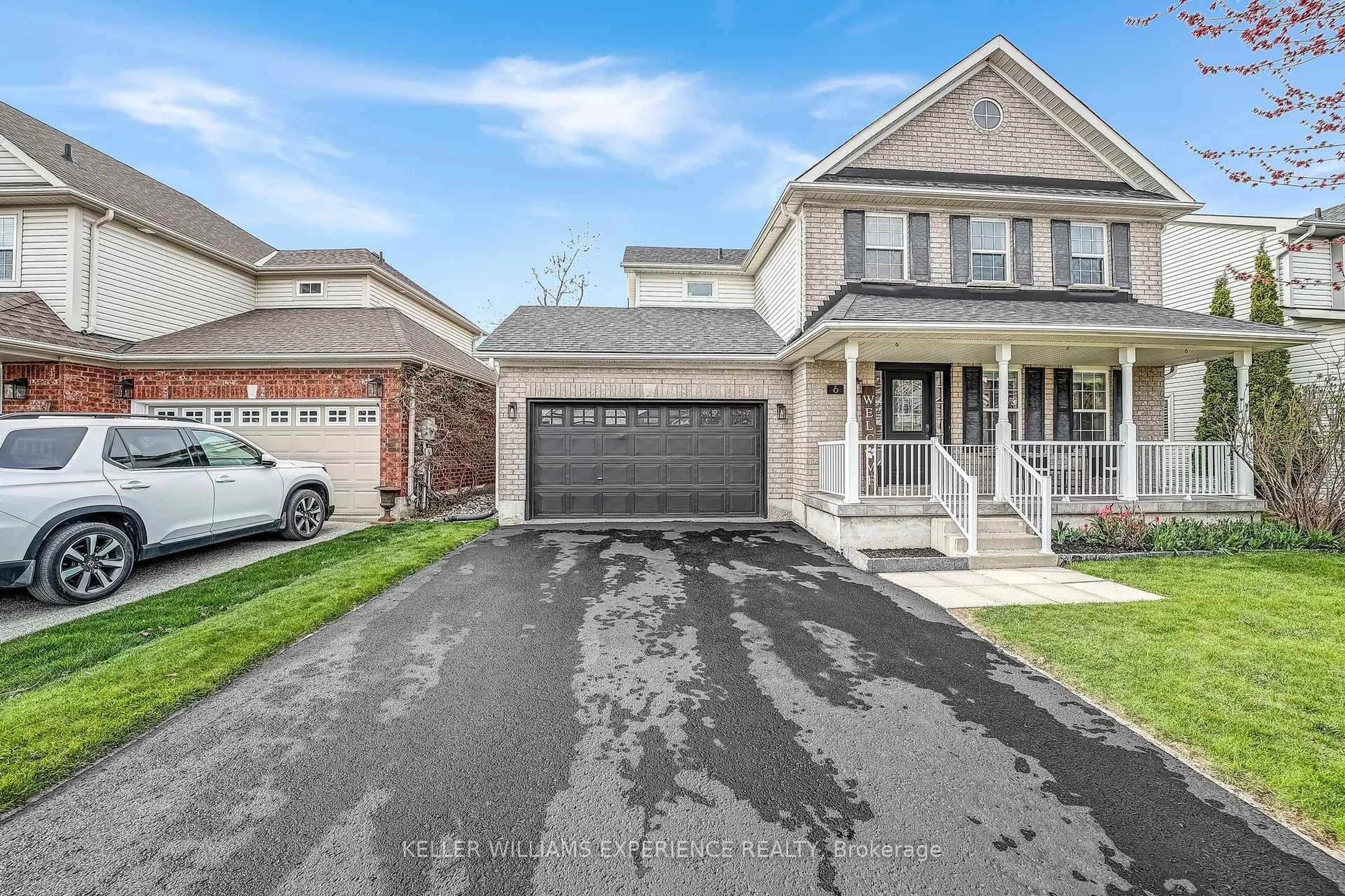 A pic from outside/outdoor area/front of a property/back of a property/a pic from drone, street for 6 BROOKWOOD Dr, Barrie Ontario L4N 0Z1